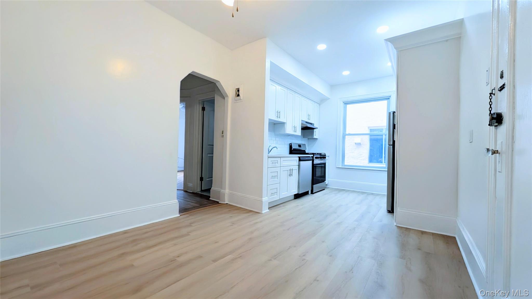 18-44 21st Drive – For Sale photo 16