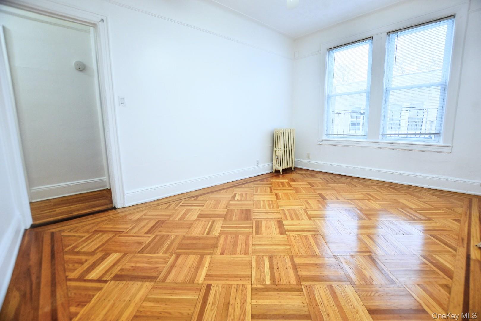 18-44 21st Drive – For Sale photo 34