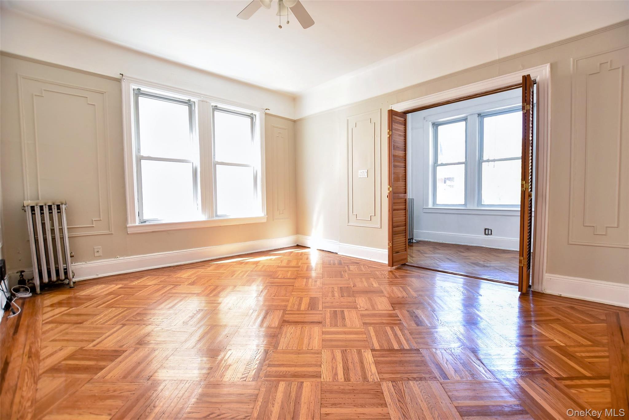 18-44 21st Drive – For Sale photo 4