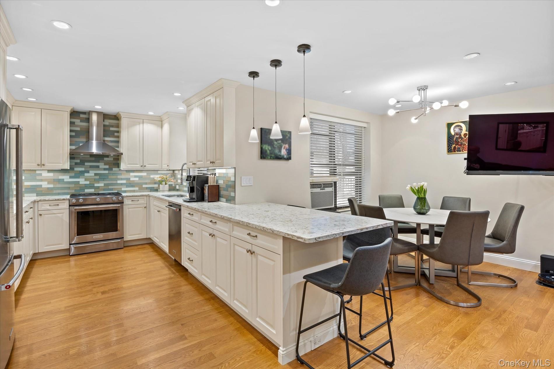 83-30 98th Street, Unit 1H photo 4