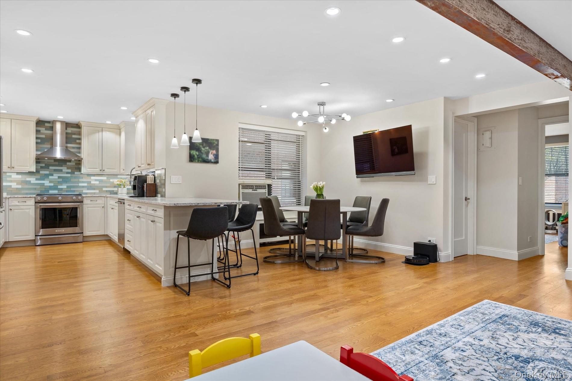 83-30 98th Street, Unit 1H photo 6