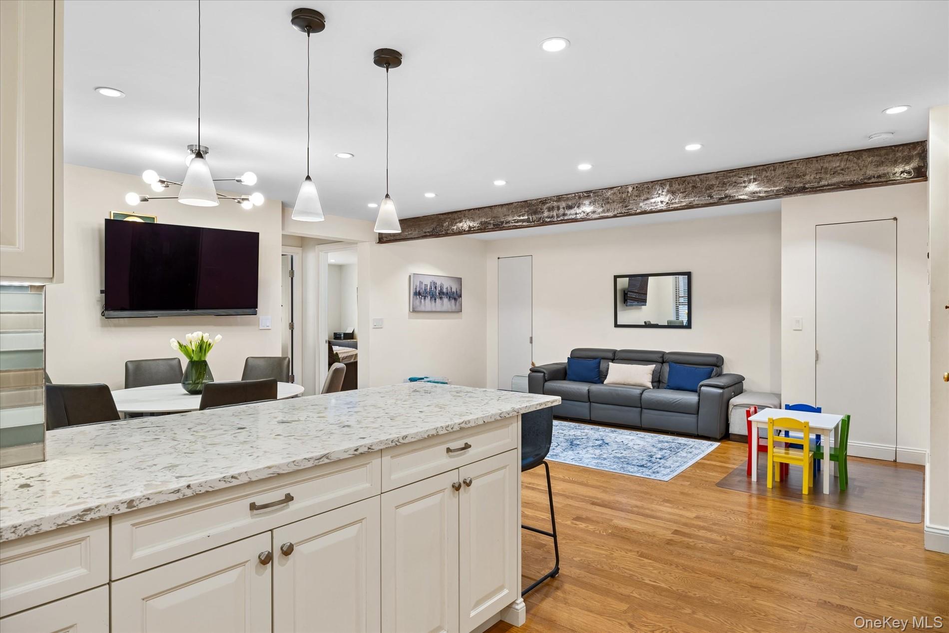 83-30 98th Street, Unit 1H photo 5