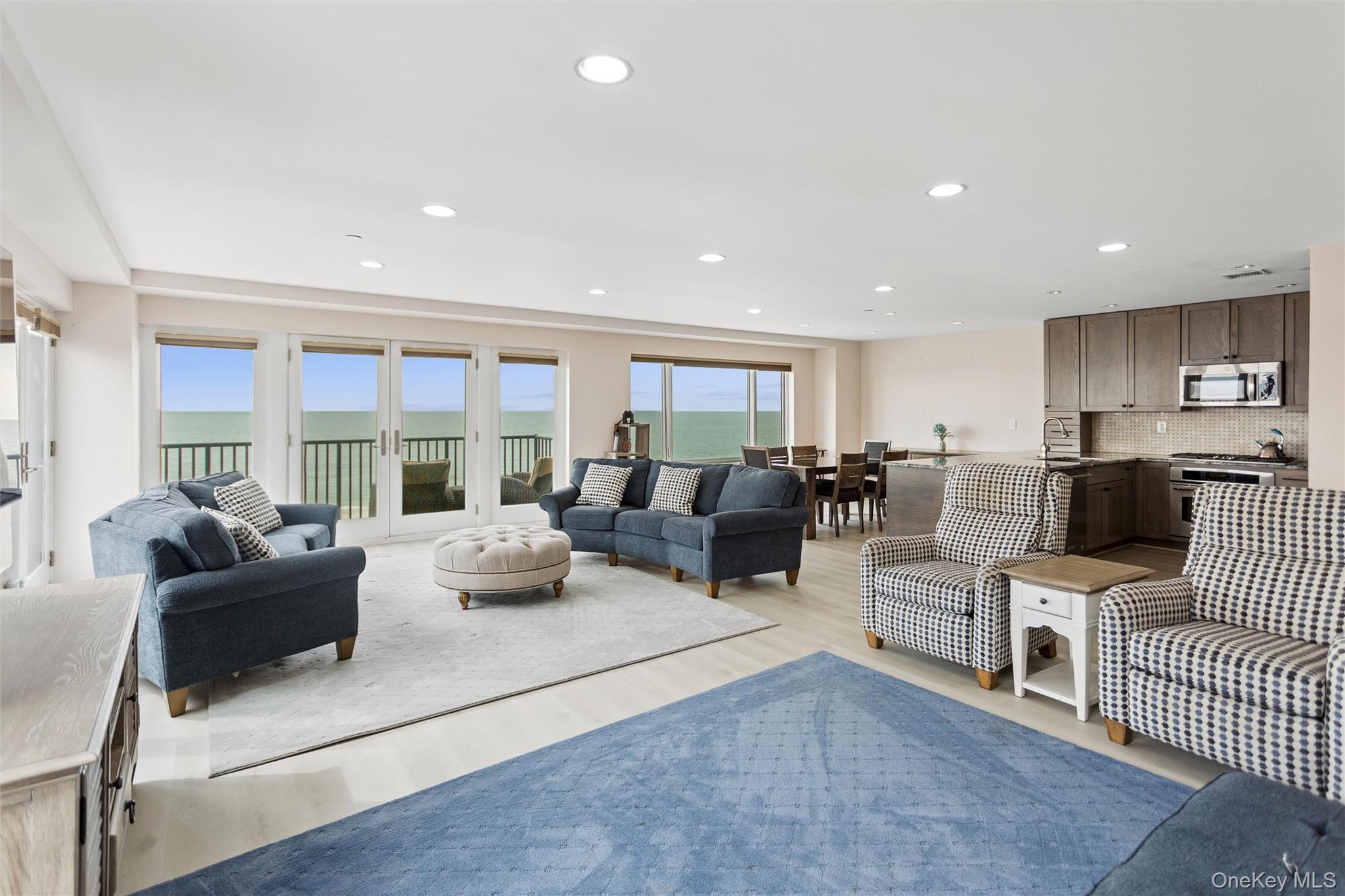 260 W Broadway, Unit 7A photo 7
