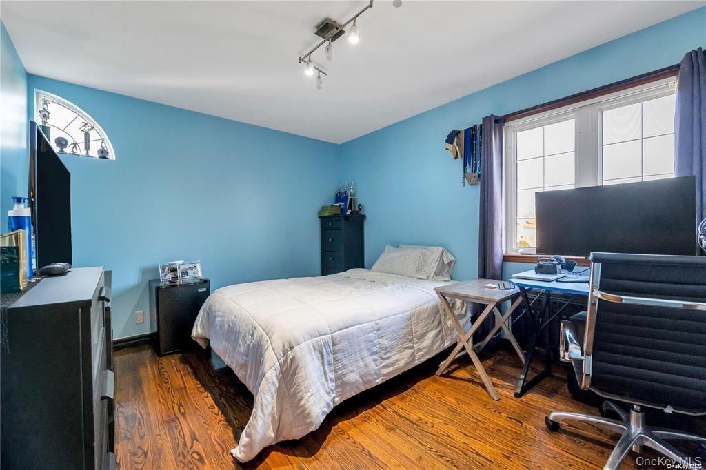 50-43 192nd Street – For Sale photo 27