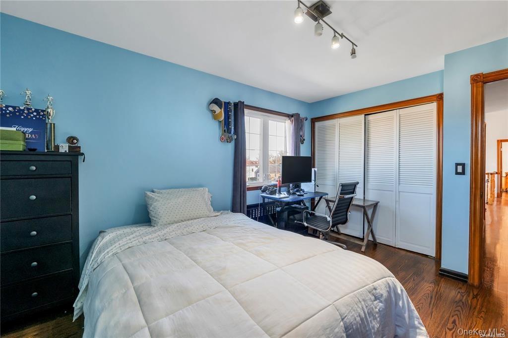50-43 192nd Street – For Sale photo 28