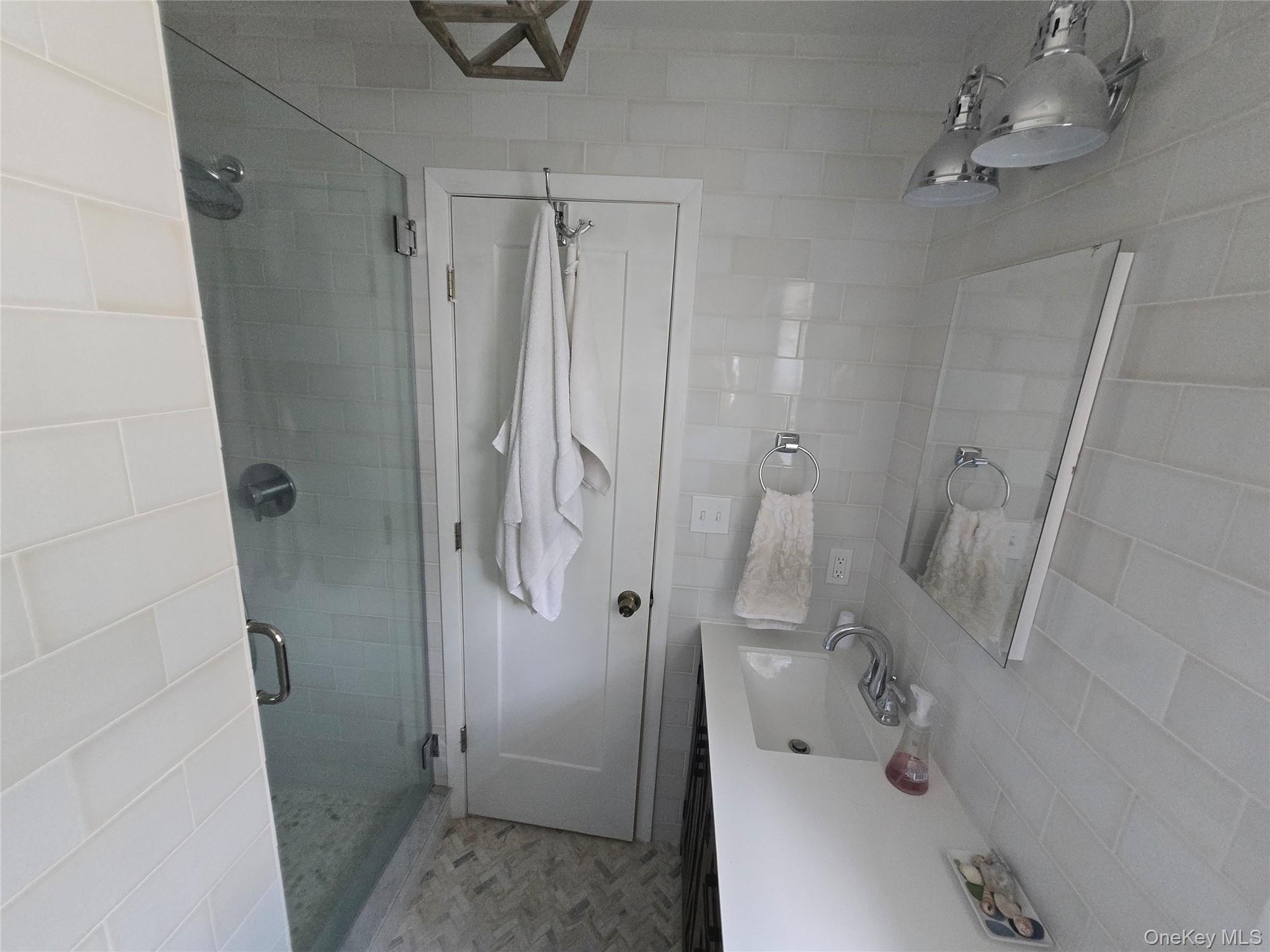 870 Noyack Road – For Rent photo 13
