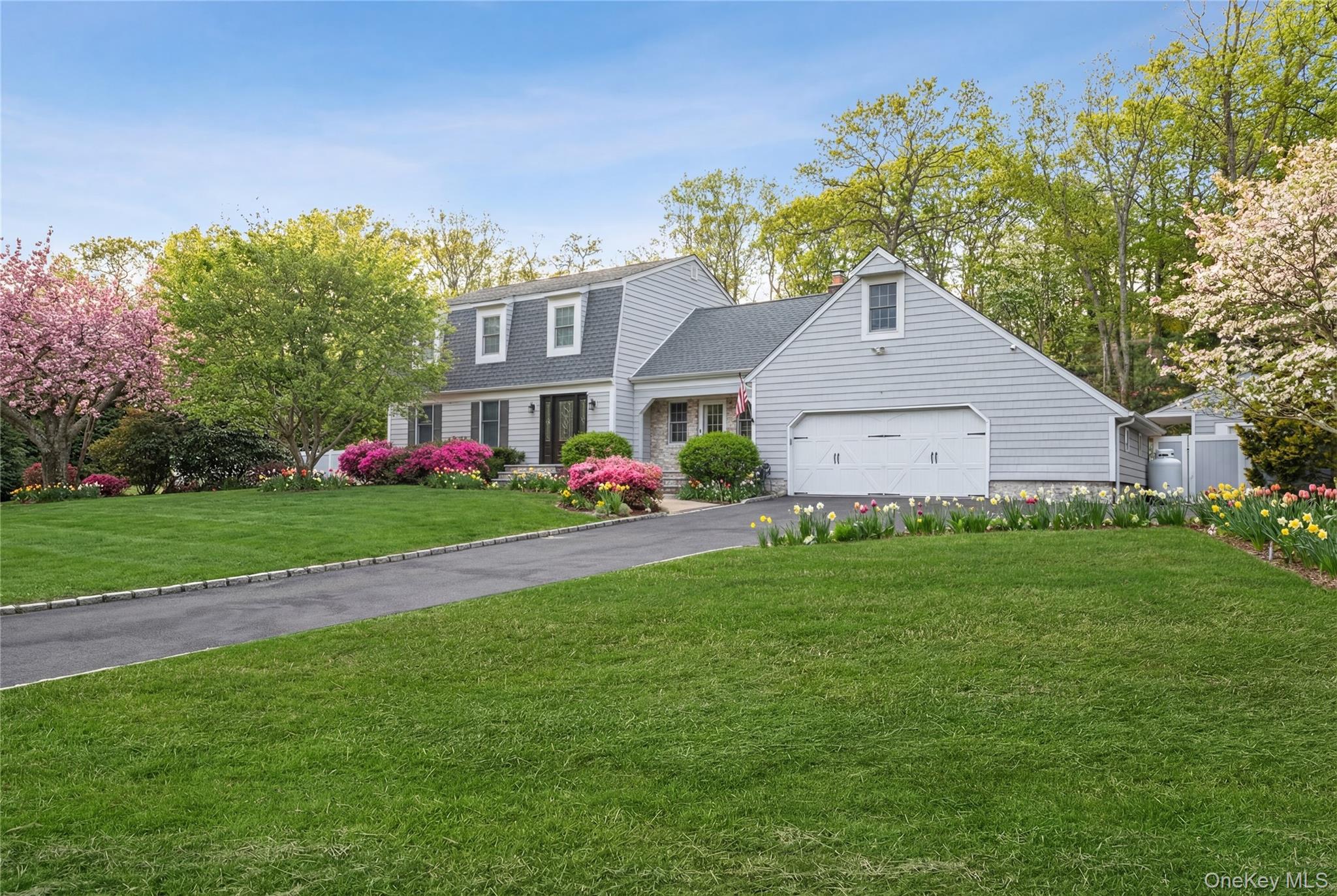 59 Linda Lane W – For Sale photo 2