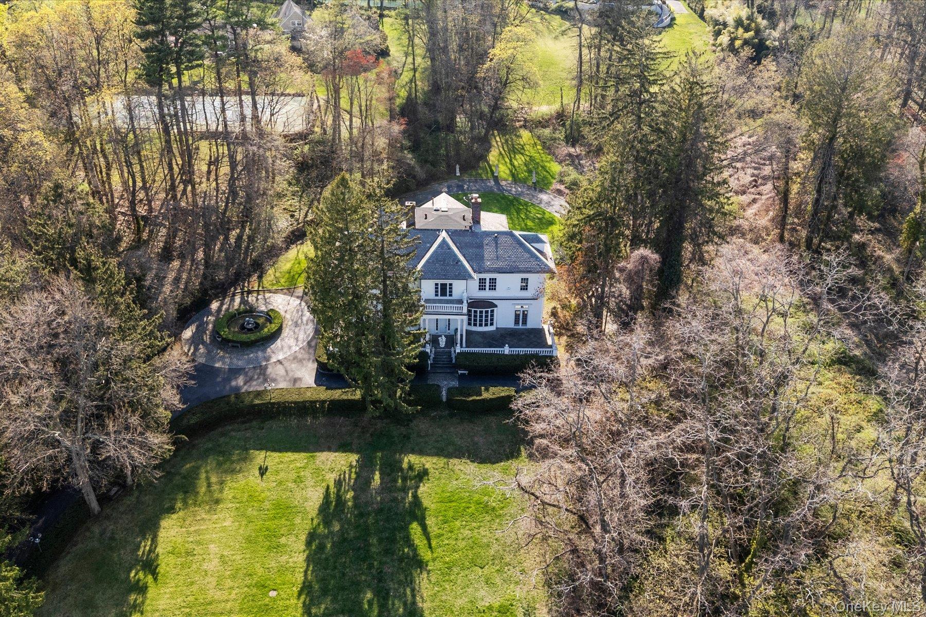 365 E Shore Road – For Sale photo 39