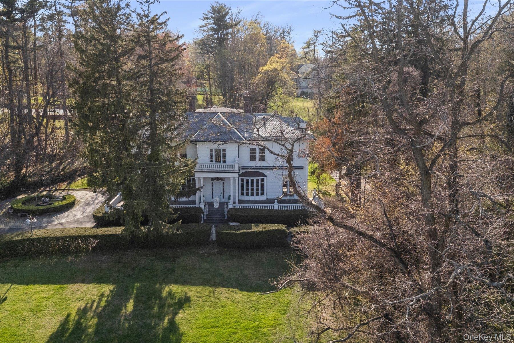 365 E Shore Road – For Sale photo 38