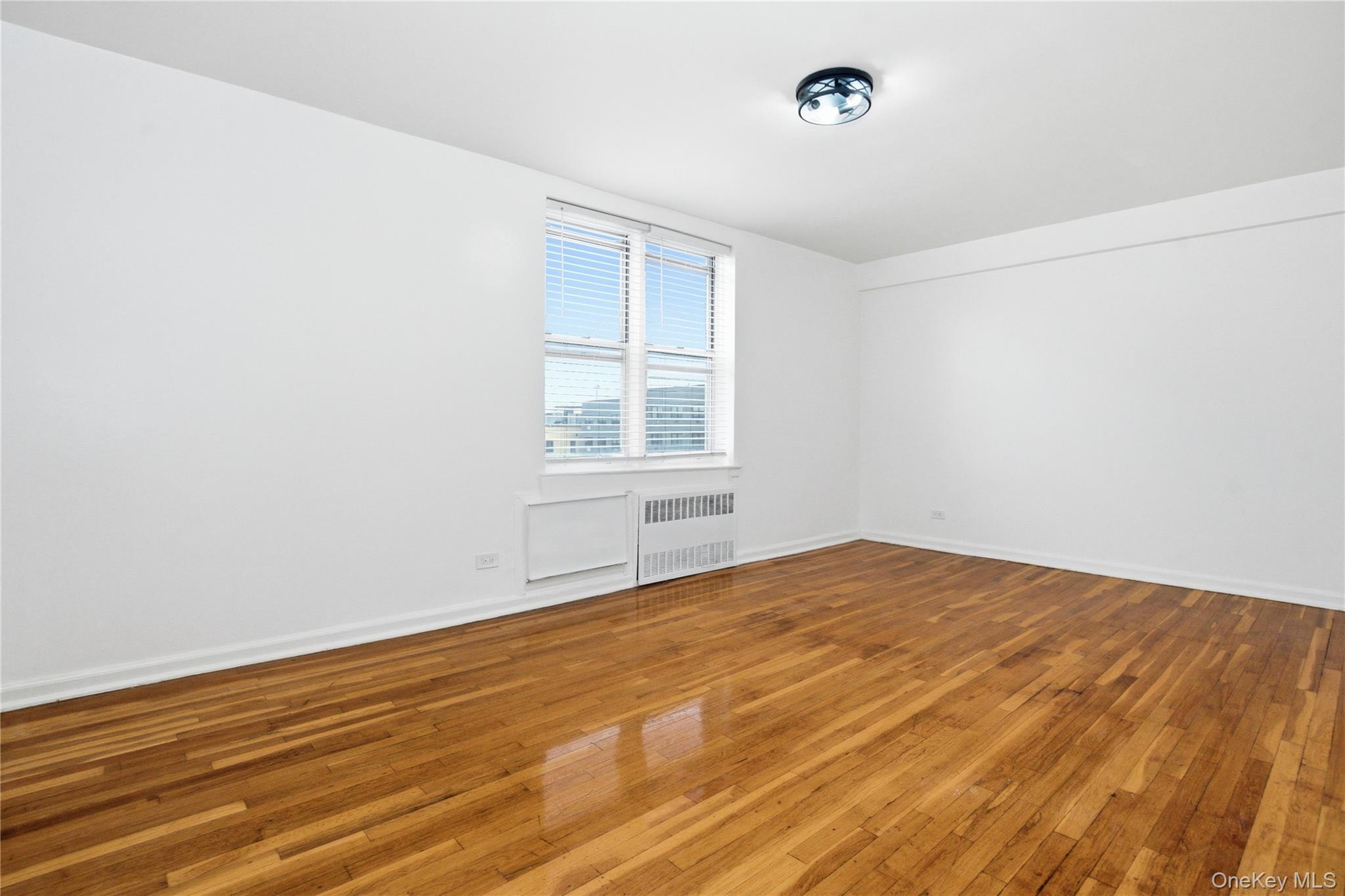 2385 Barker Avenue, Unit 6S photo 9