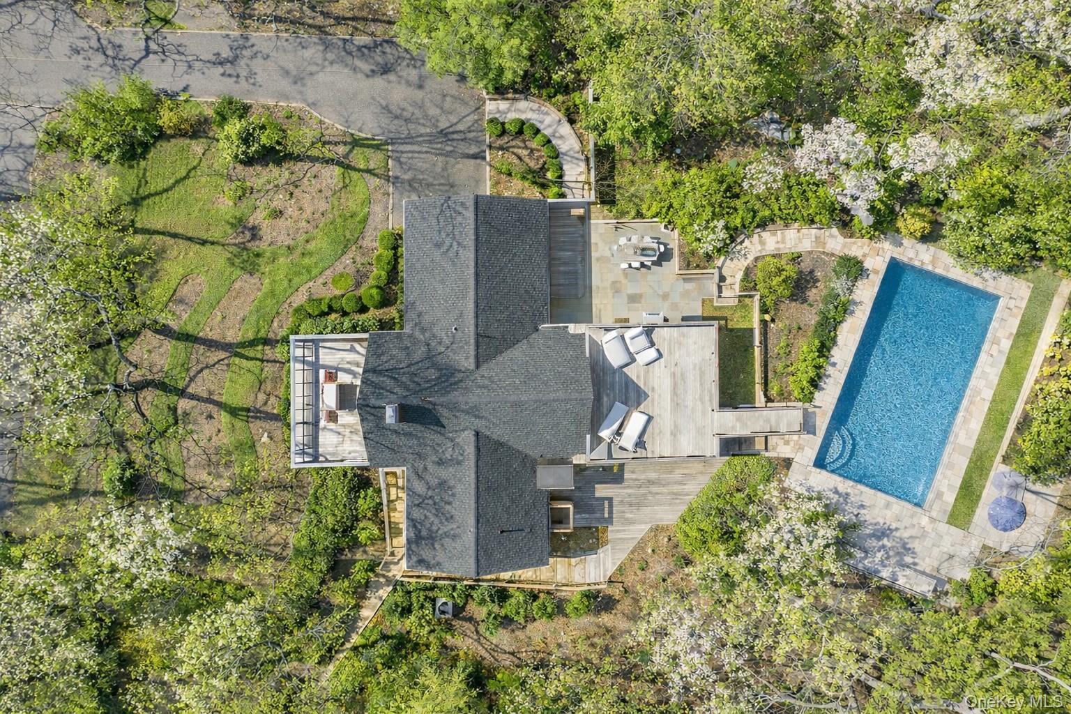 33 Peters Path – For Sale photo 23