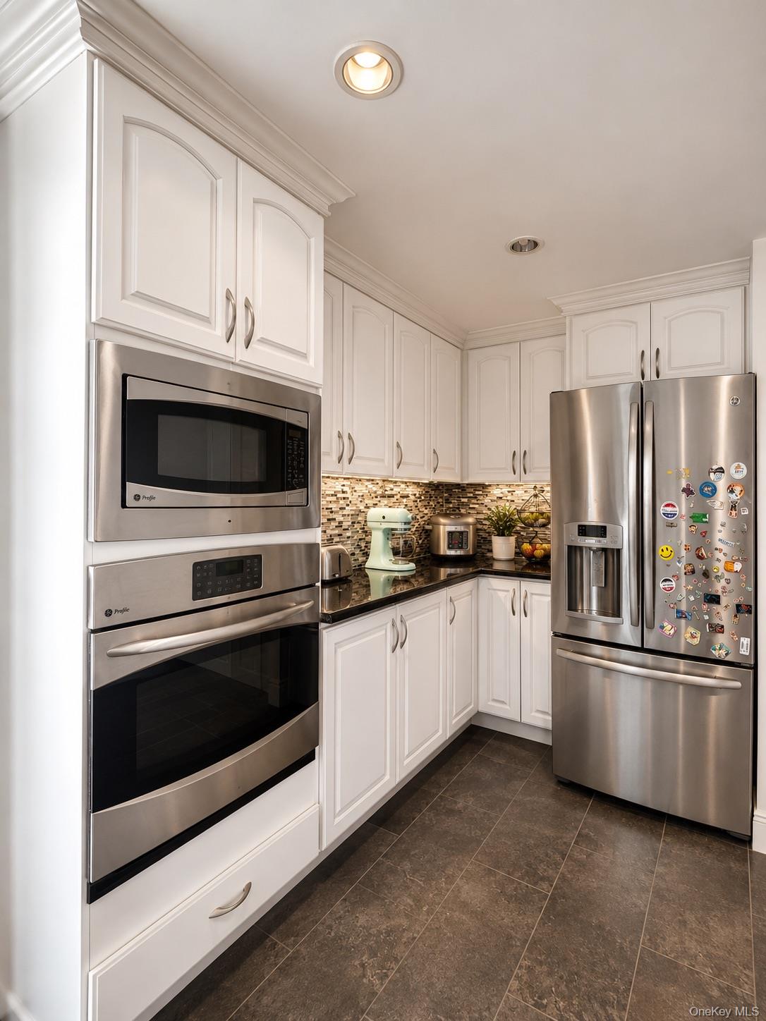202-13 33rd Avenue – For Sale photo 5