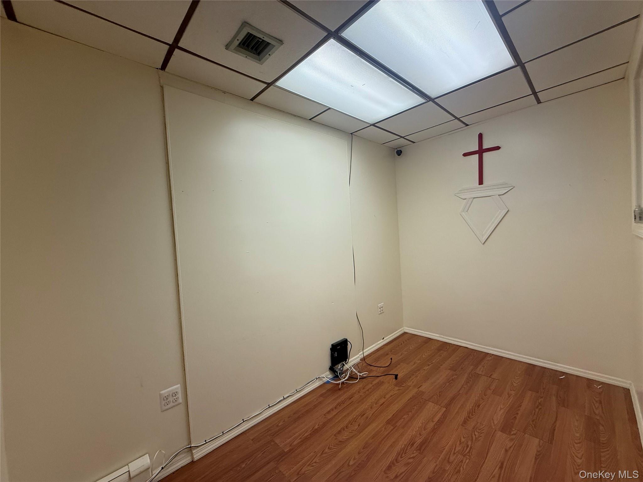 10522 Jamaica Avenue – For Rent photo 3