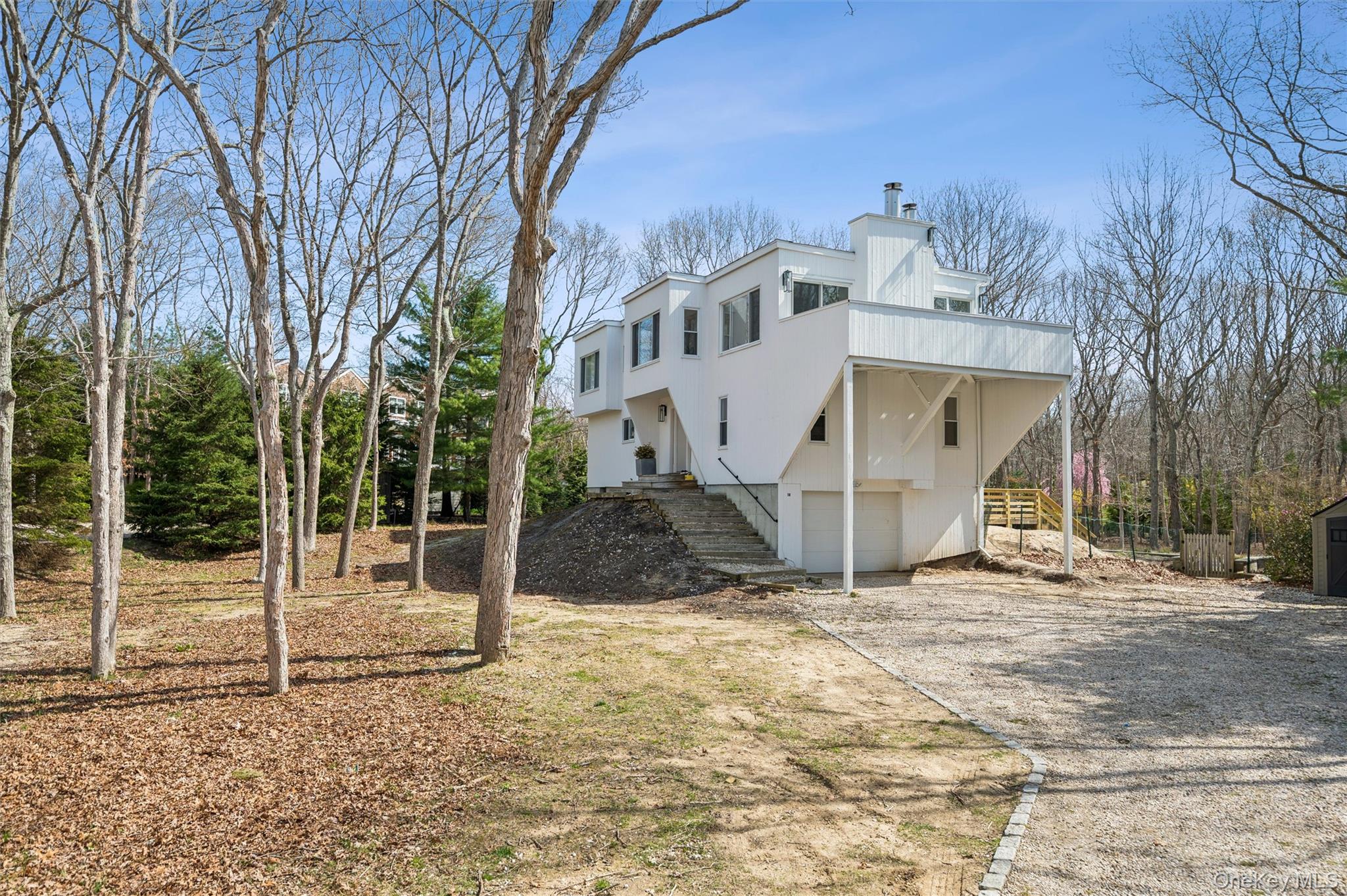 14 Old Trail Road – For Rent photo 21