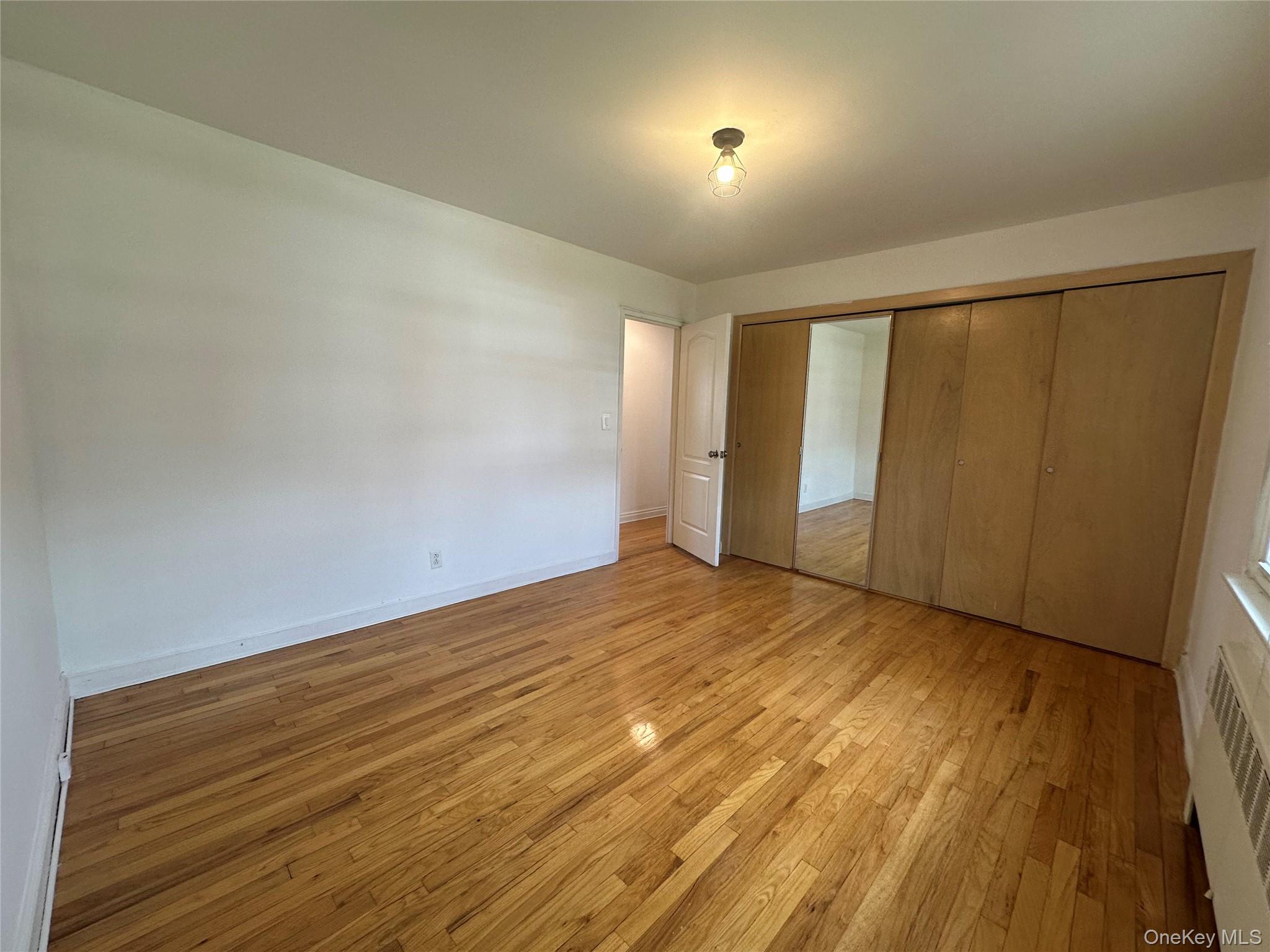 151-26 20 Avenue – For Sale photo 11