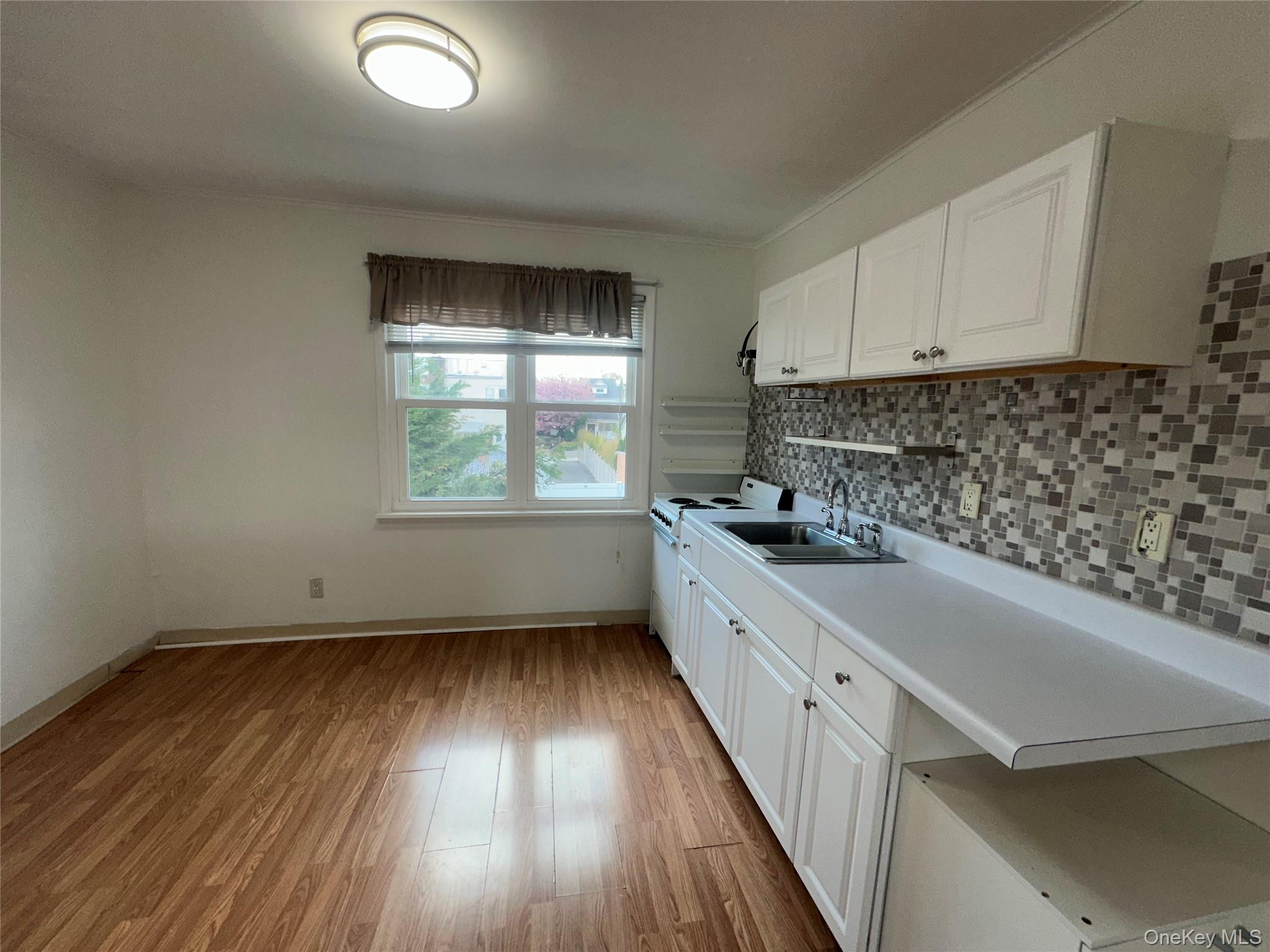151-26 20 Avenue – For Sale photo 17