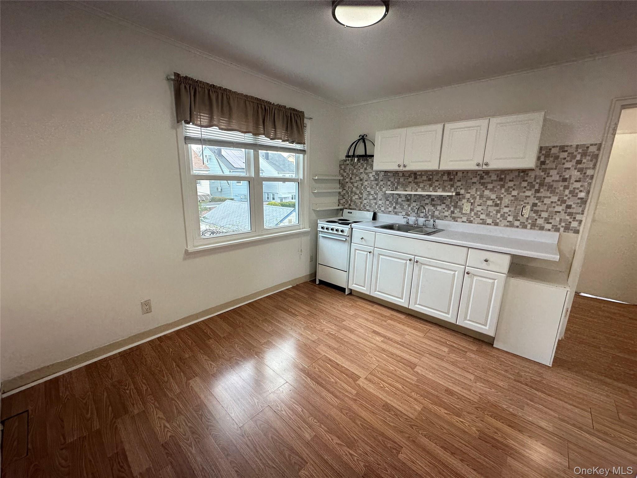 151-26 20 Avenue – For Sale photo 18