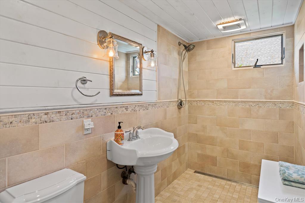 17 Bungalow Walk – For Sale photo 36