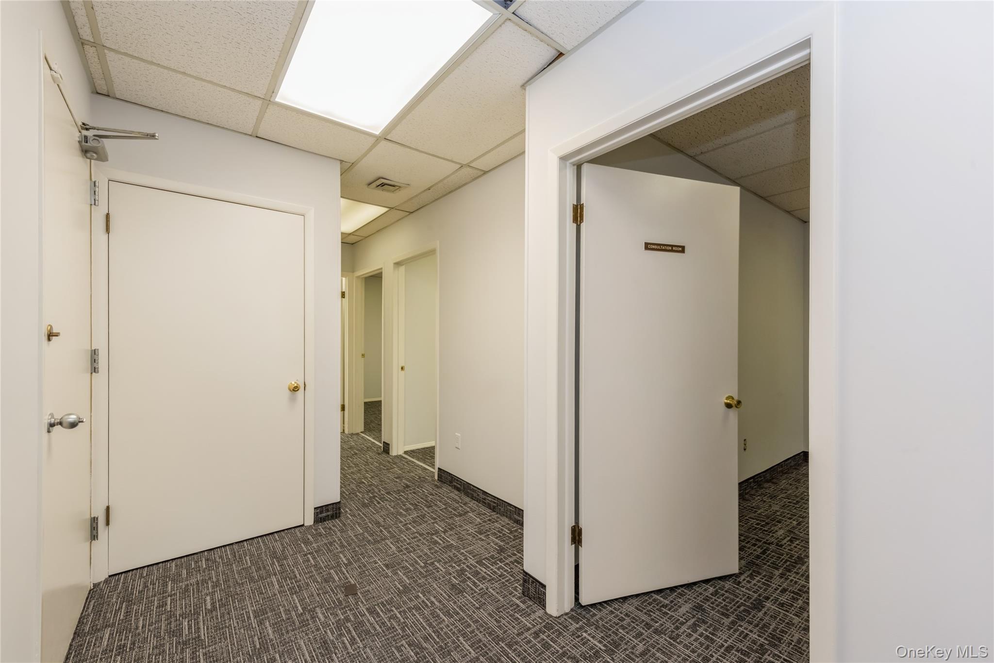 15 1/2 Glen Street, Unit 205 photo 6