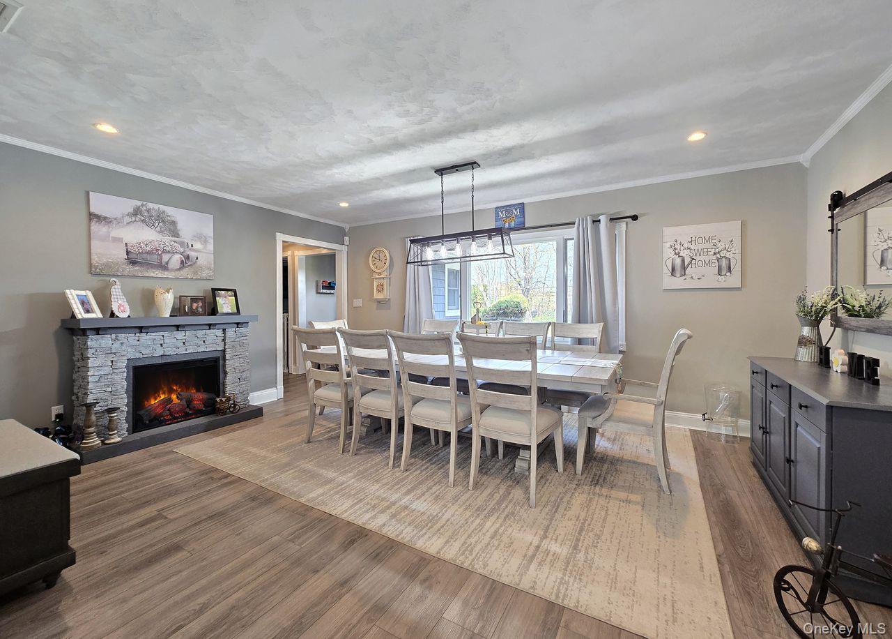 22 Clifford Drive – For Sale photo 3
