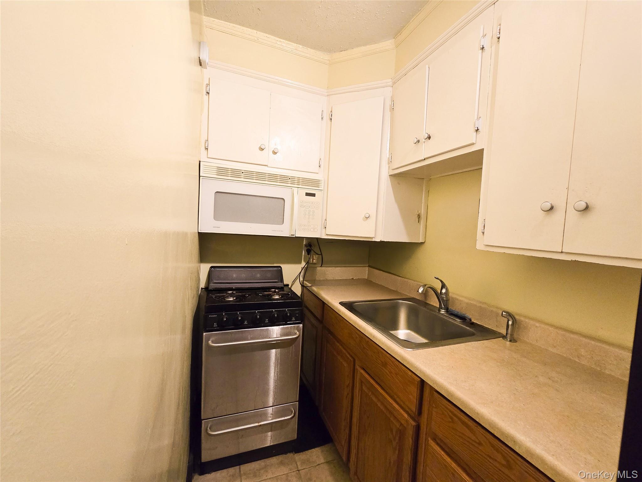 47-27 Little Neck Parkway, Unit L-2 photo 11
