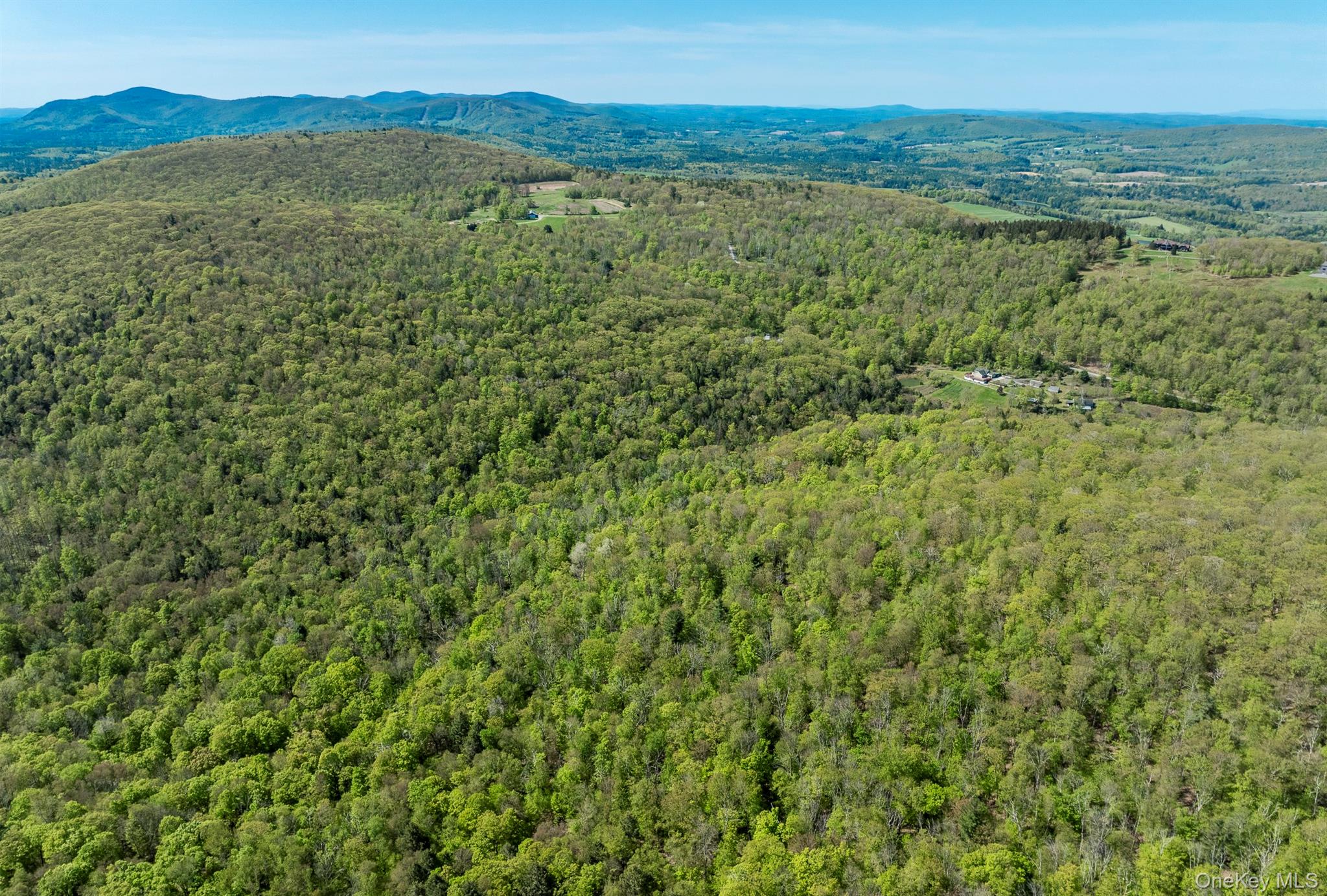 Overlook Drive – For Sale photo 15
