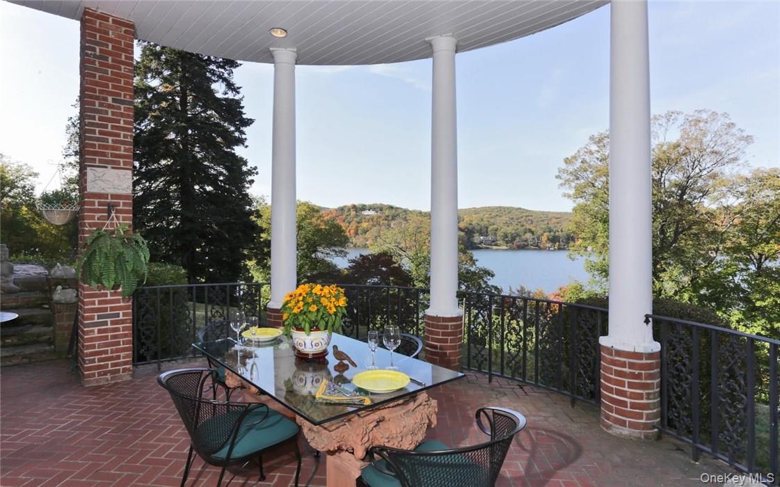 262 Tuxedo Road – For Sale photo 4
