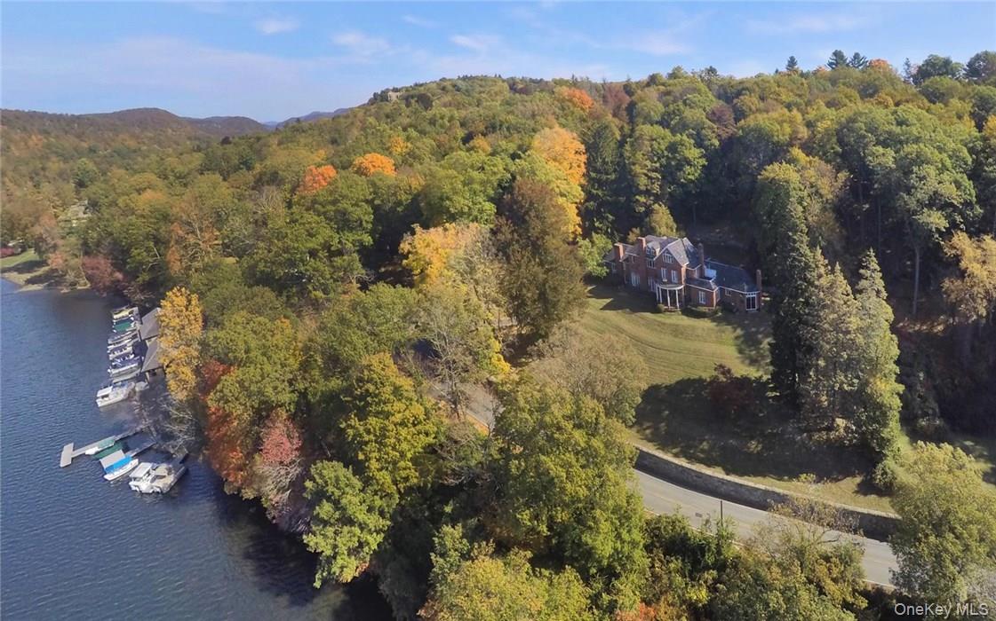 262 Tuxedo Road – For Sale photo 3