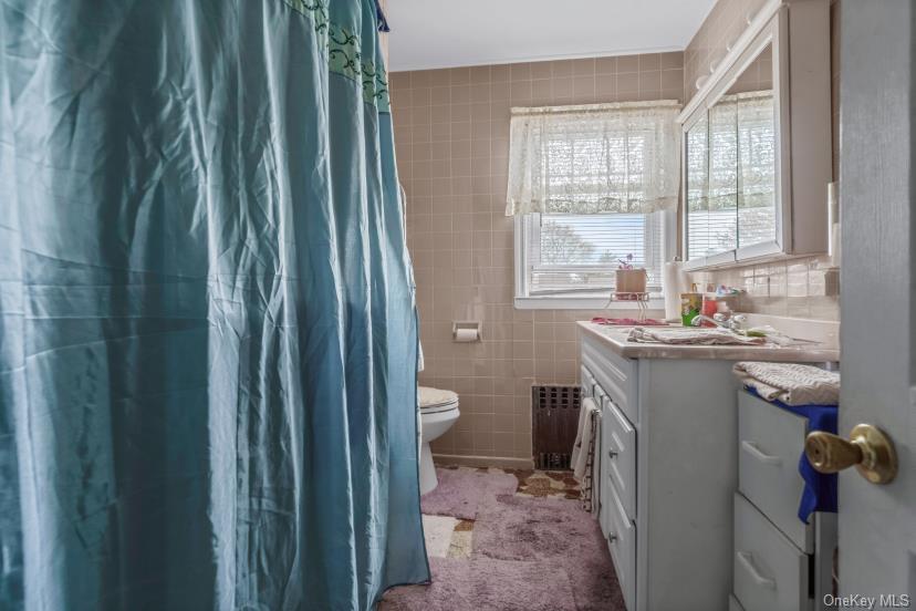 20 Nassau Boulevard – For Sale photo 14