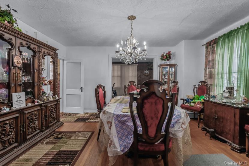 20 Nassau Boulevard – For Sale photo 8