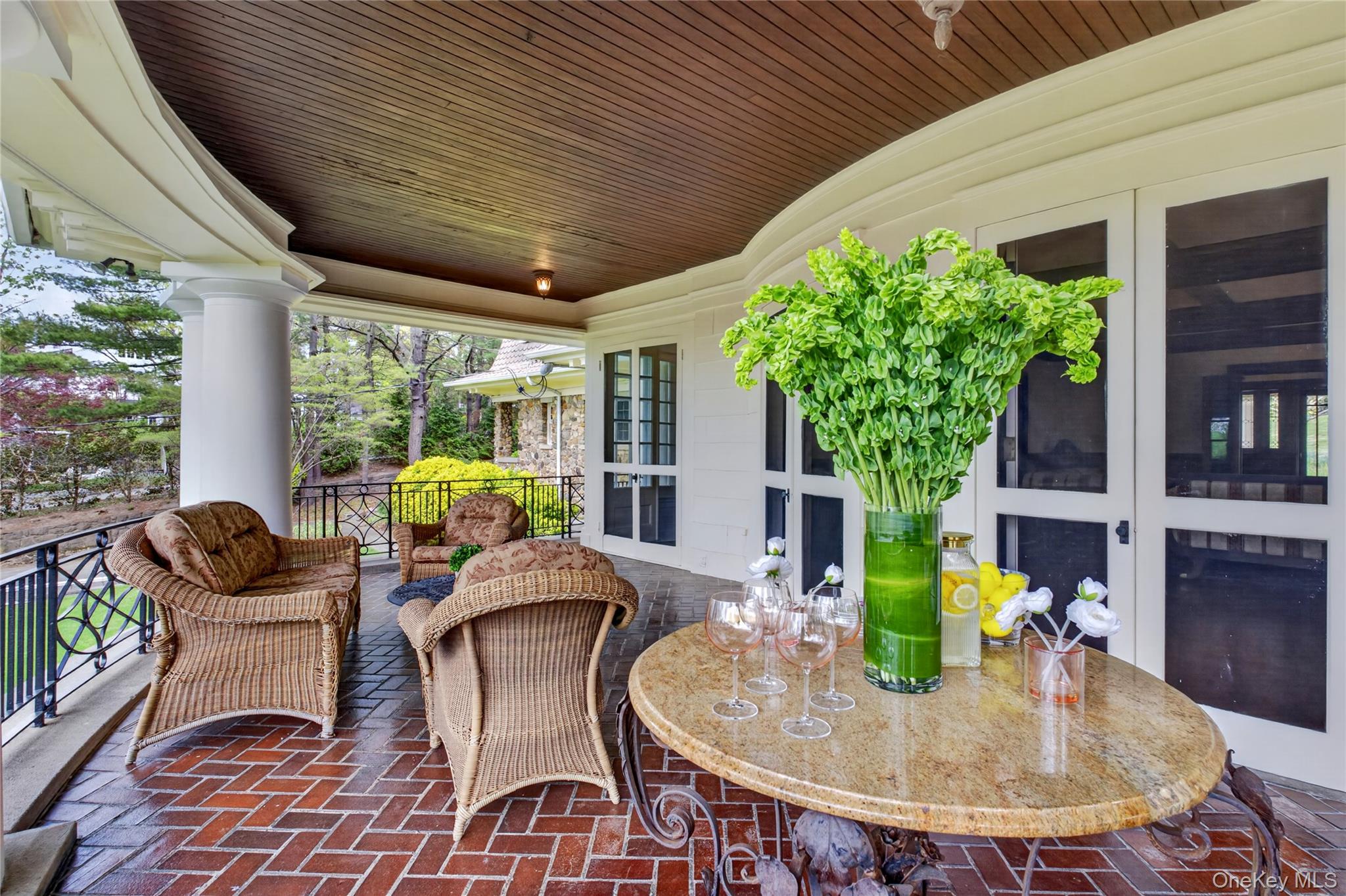 25 West Drive – For Sale photo 17