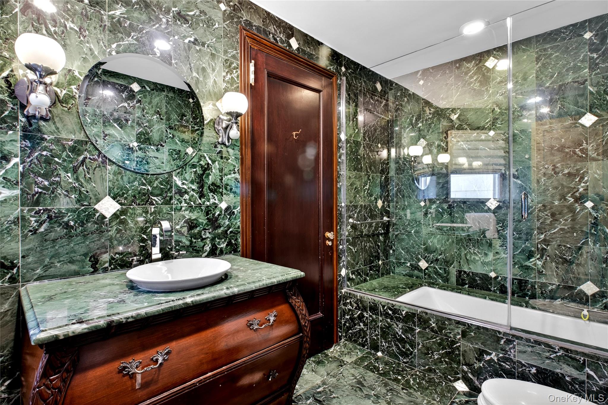 25 West Drive – For Sale photo 29