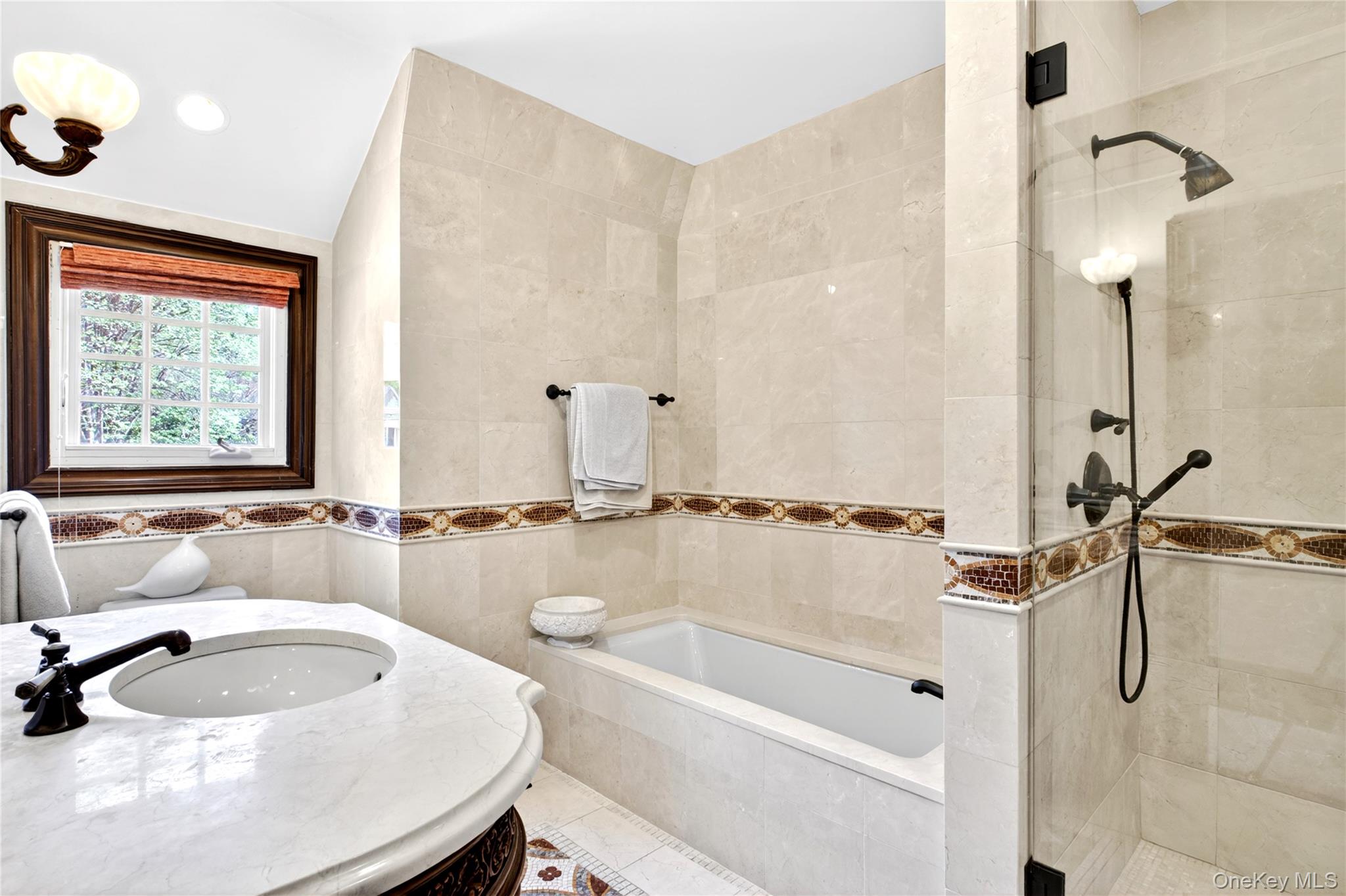 25 West Drive – For Sale photo 31
