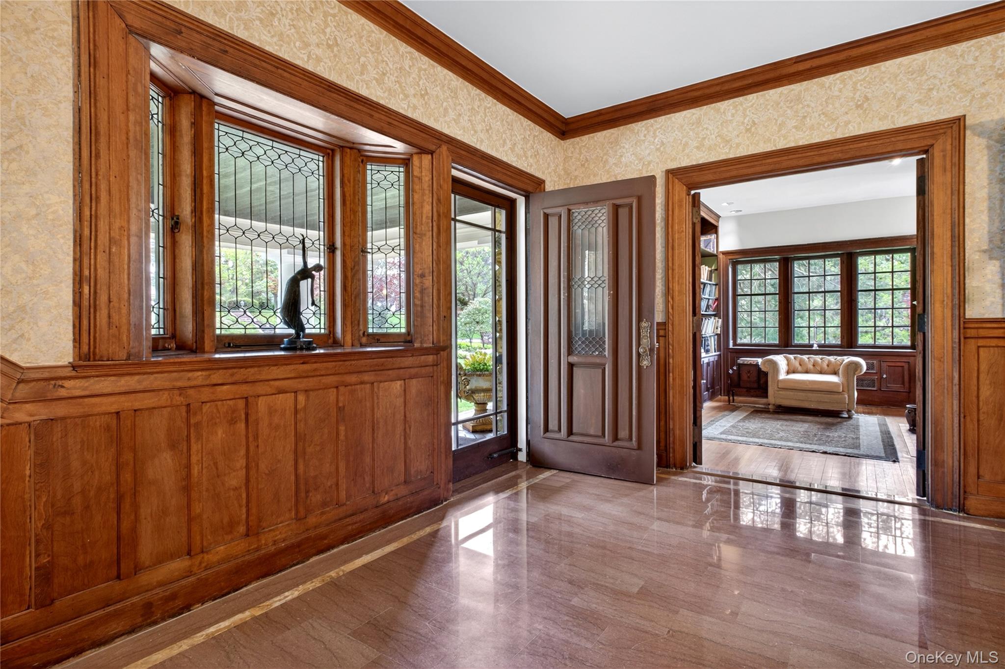 25 West Drive – For Sale photo 8