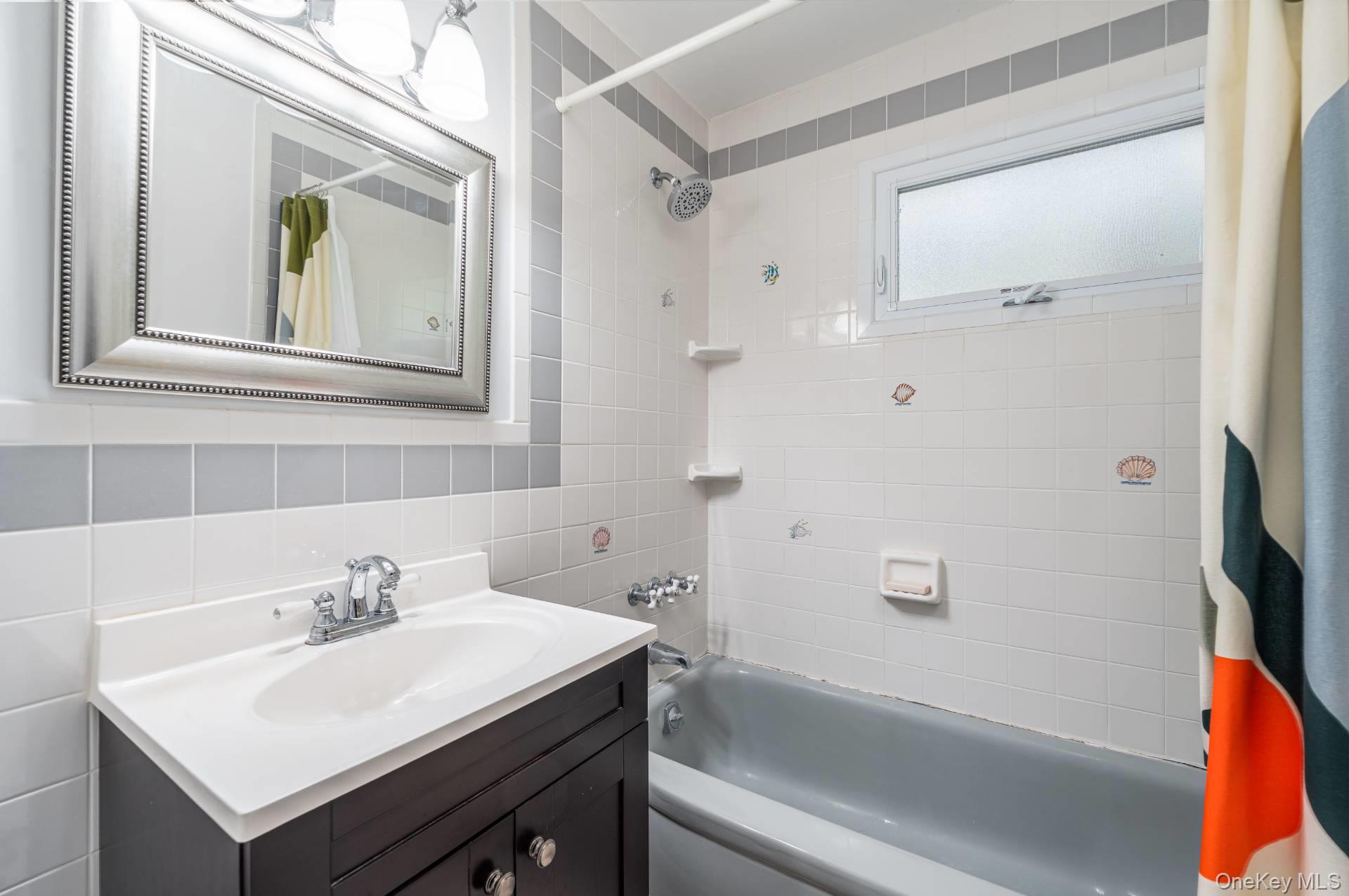865 Track Avenue – For Sale photo 13