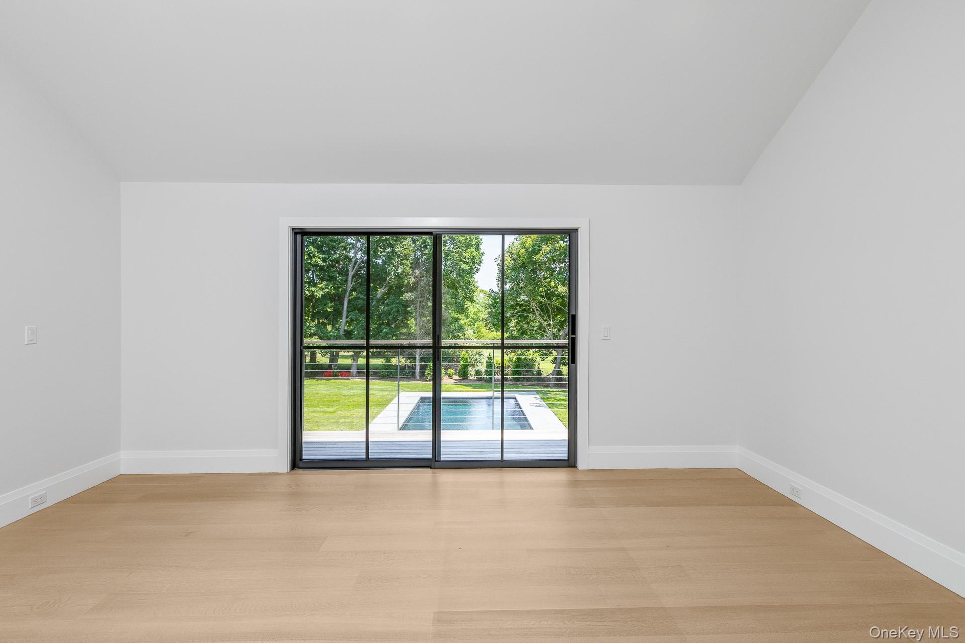 190A South Country Road – For Sale photo 13