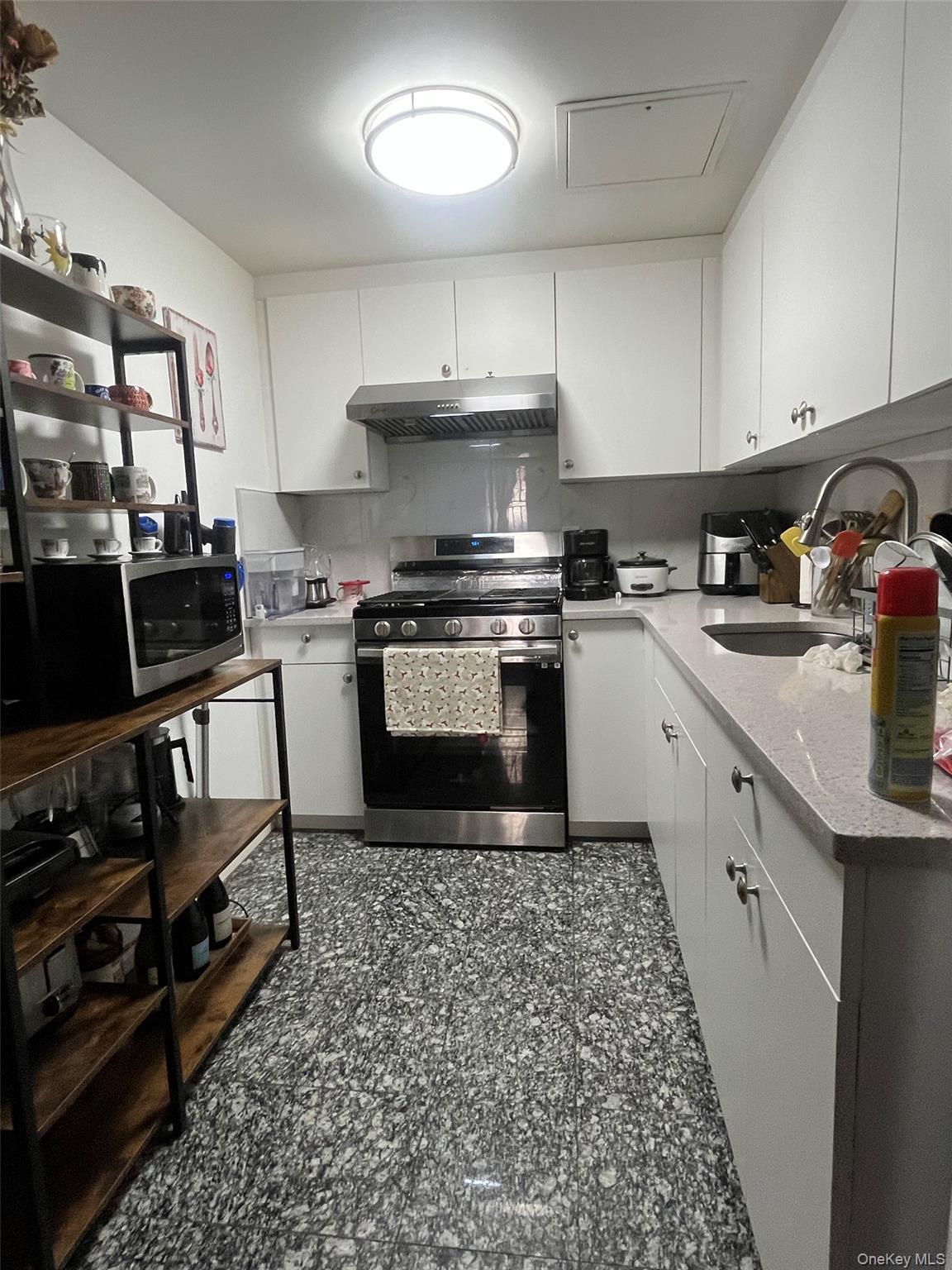 87-33 Elmhurst Avenue – For Sale photo 3