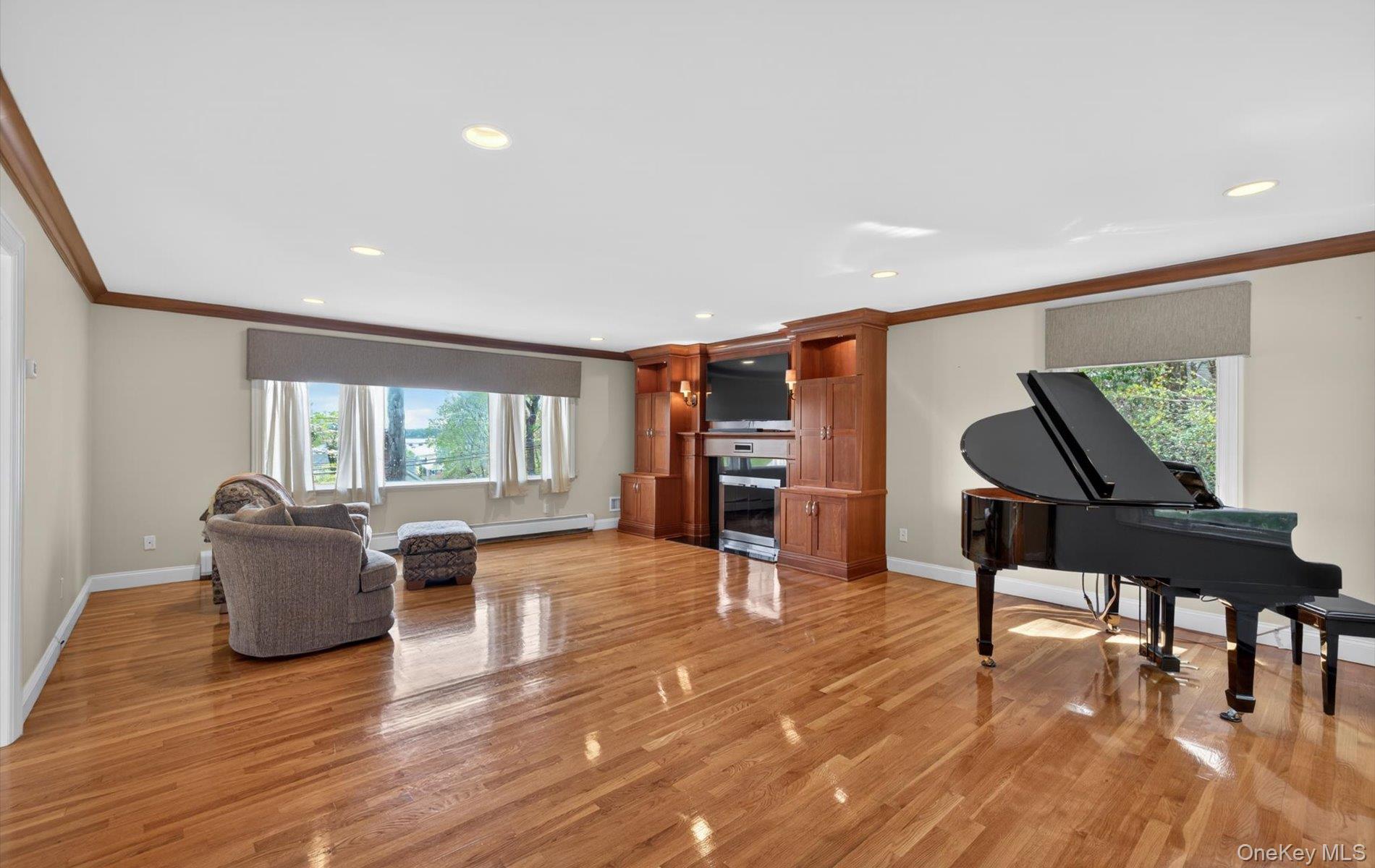 16 E Slope Road – For Sale photo 21