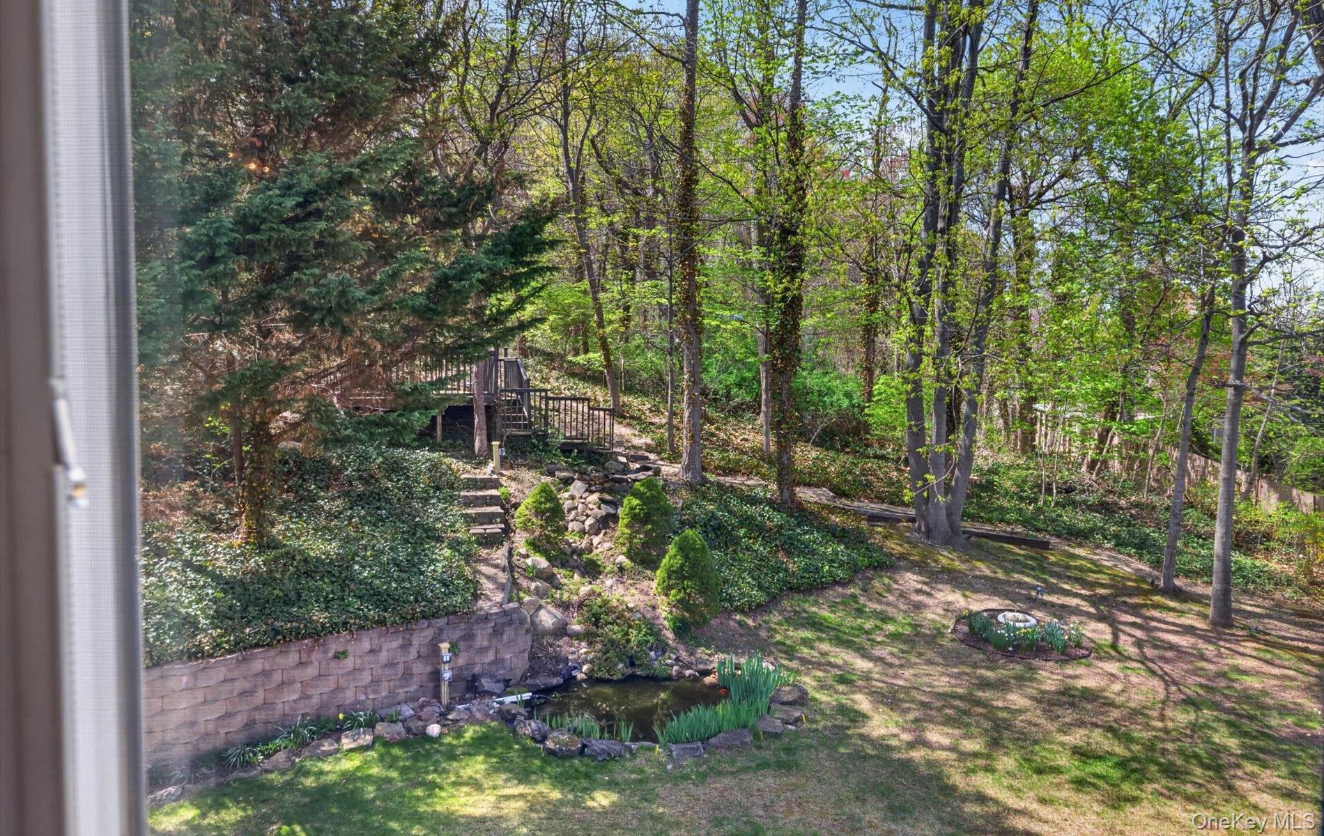 16 E Slope Road – For Sale photo 43