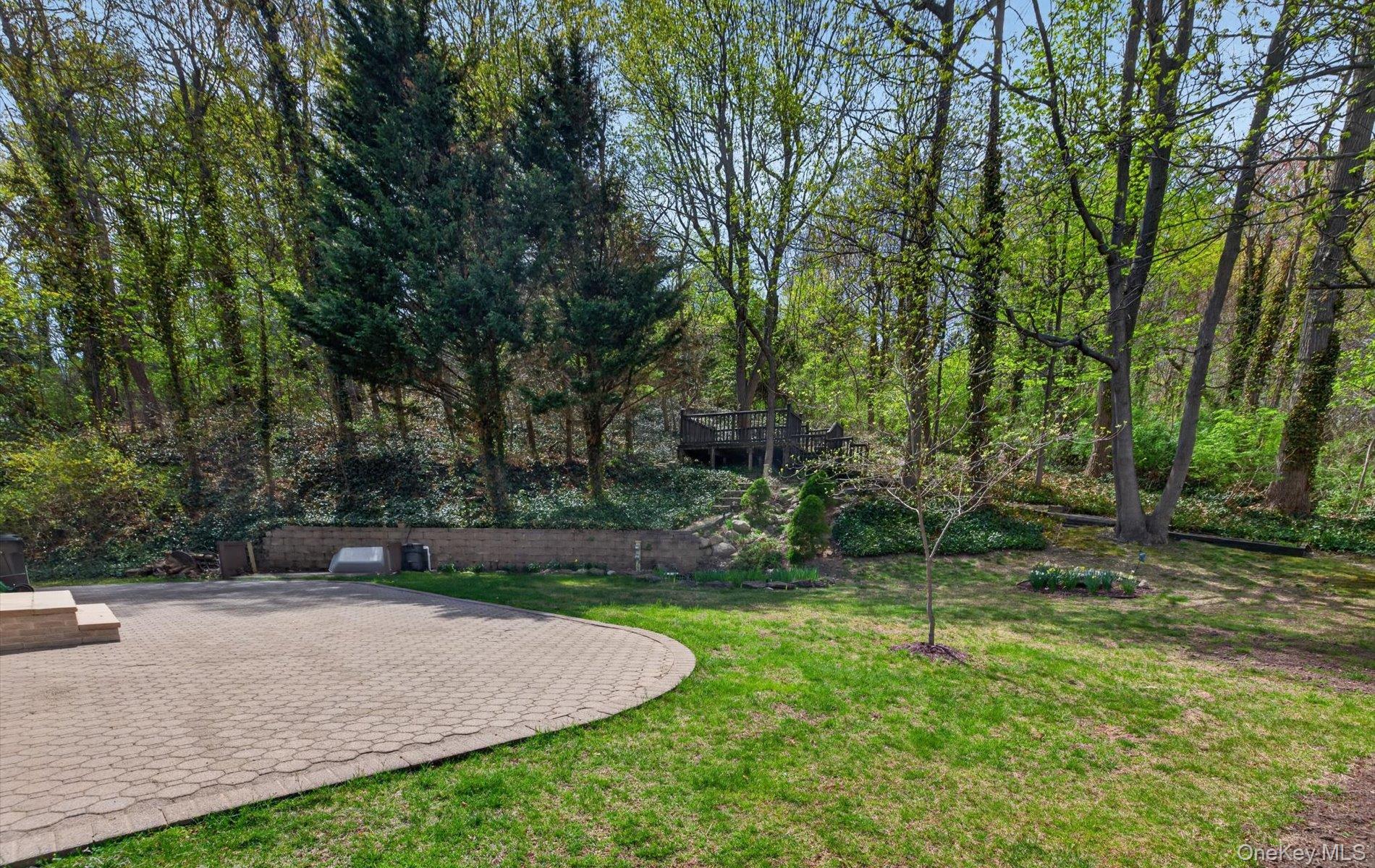 16 E Slope Road – For Sale photo 42