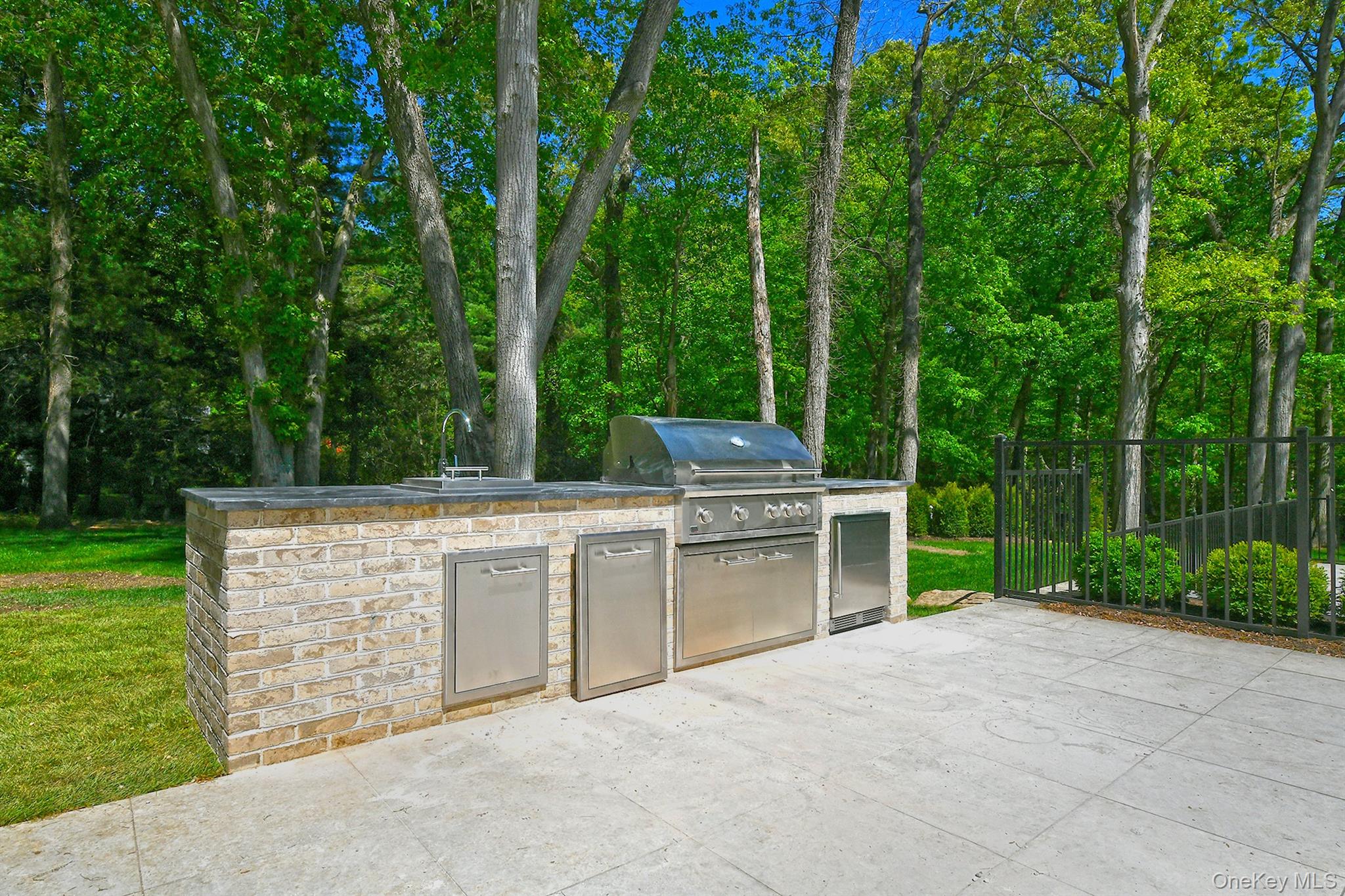 20 Knollwood Road – For Sale photo 43