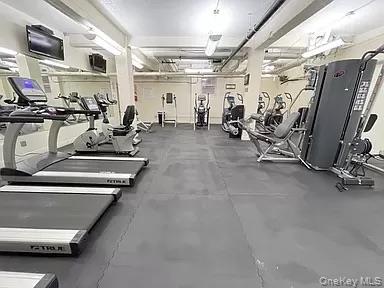 89-15 Parsons Boulevard, Unit 10E photo 11