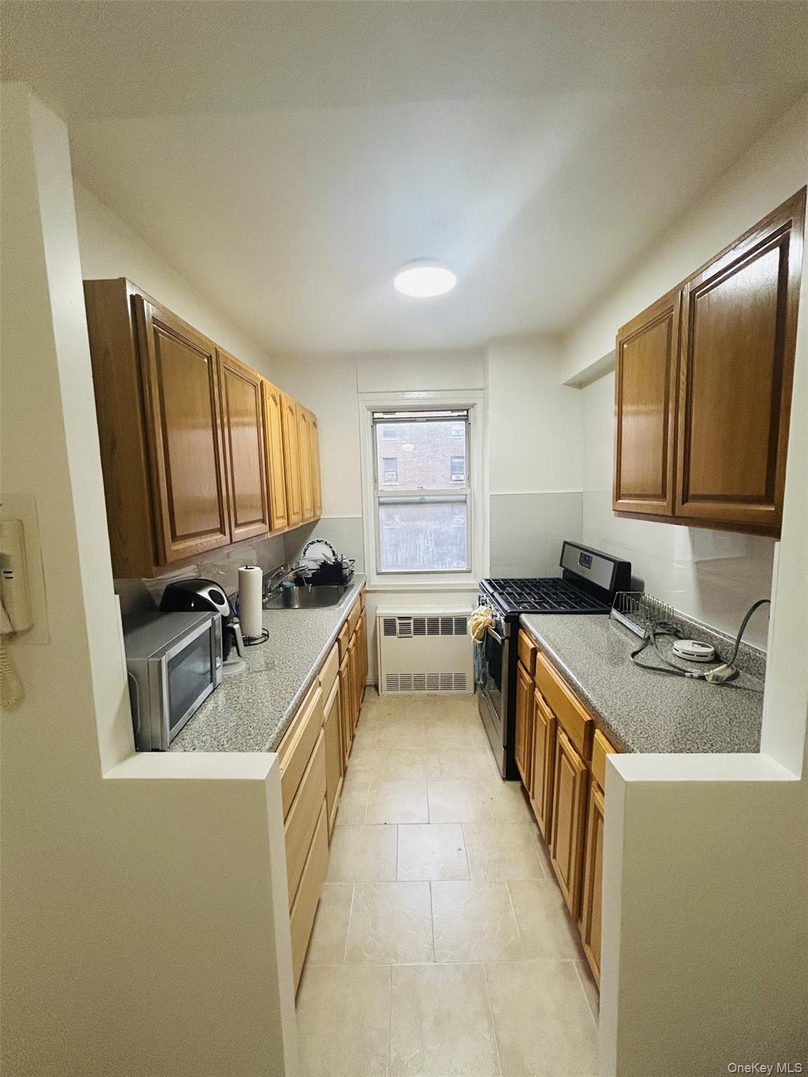 89-15 Parsons Boulevard, Unit 10E photo 4