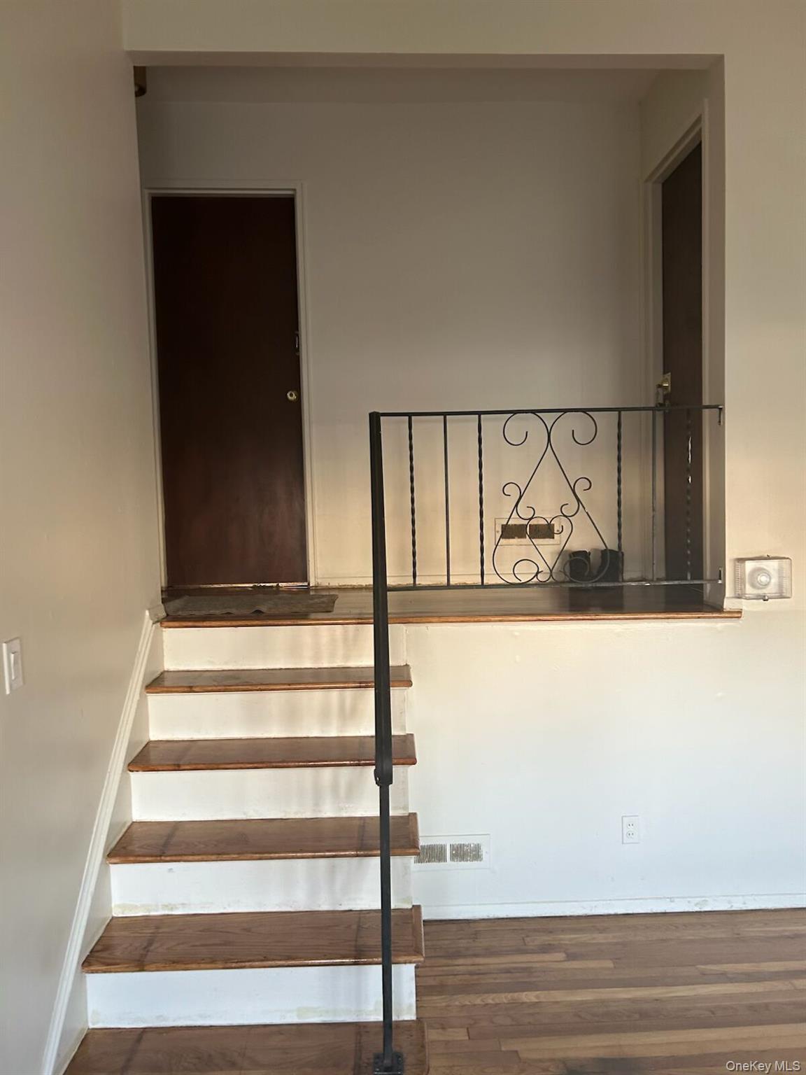 229 Sylvester Streets – For Sale photo 3