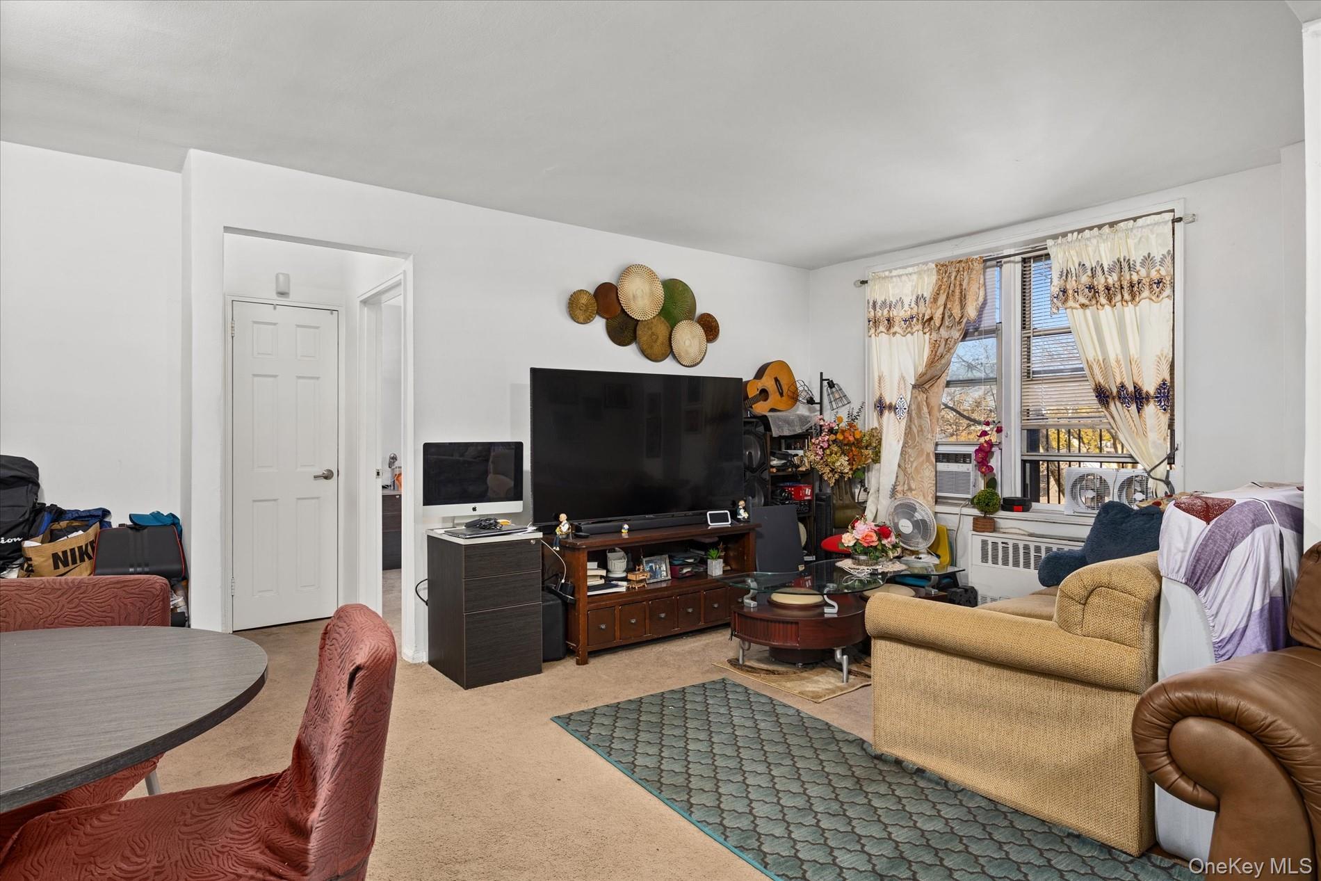 6011 Broadway, Unit 3A