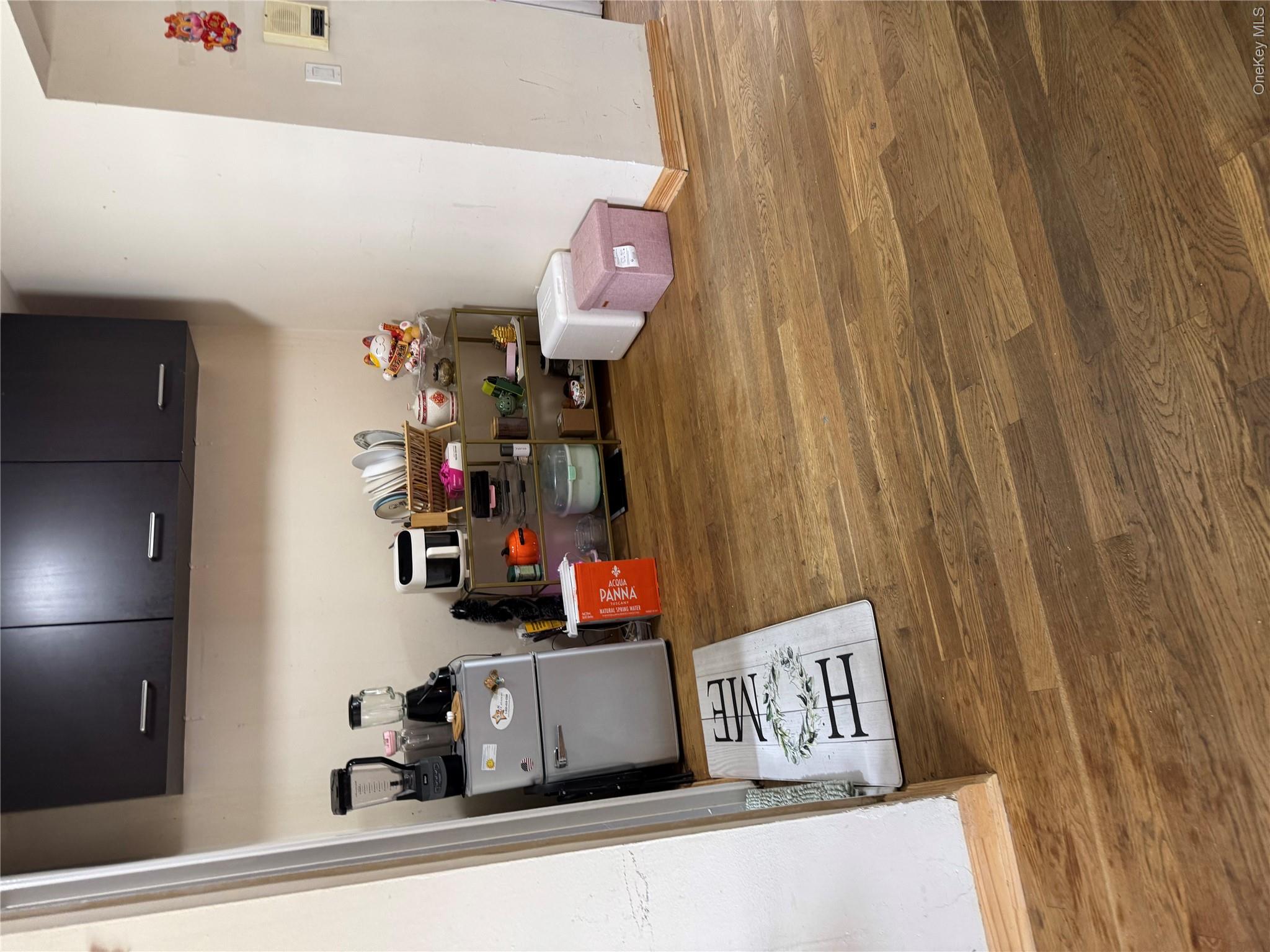 13625 Jewel Avenue, Unit A photo 4