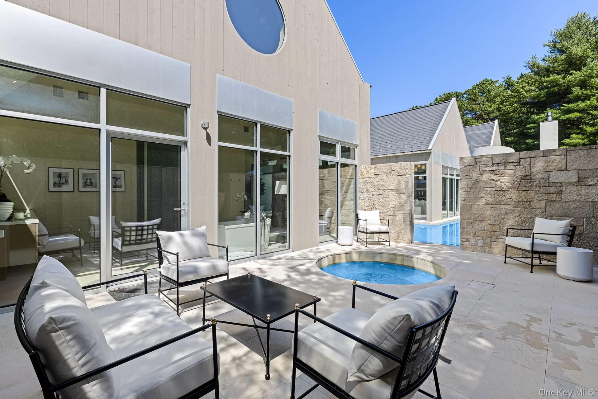 7 Rolling Wood Lane – For Rent photo 17