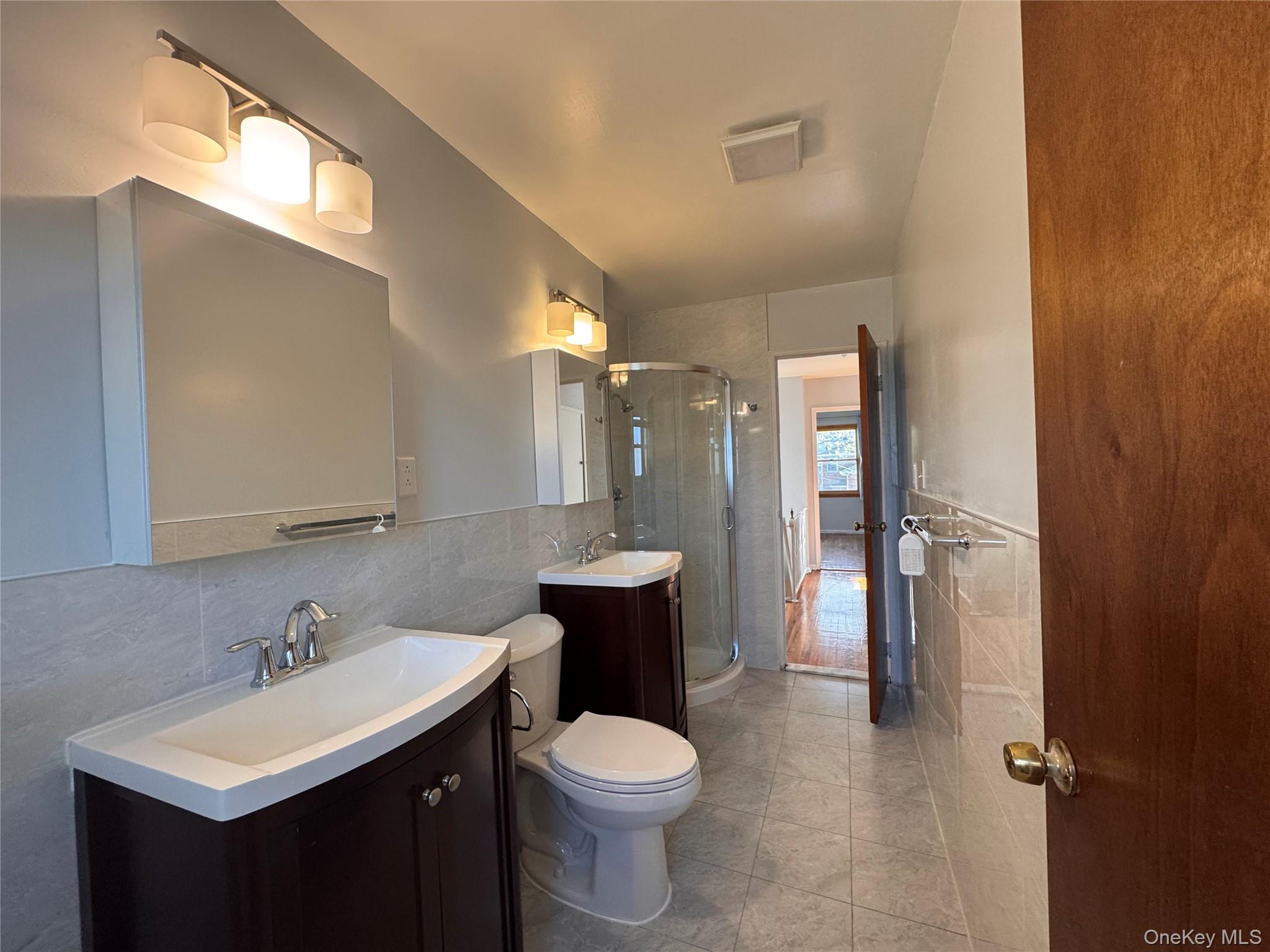 14749 28th Avenue – For Rent photo 17