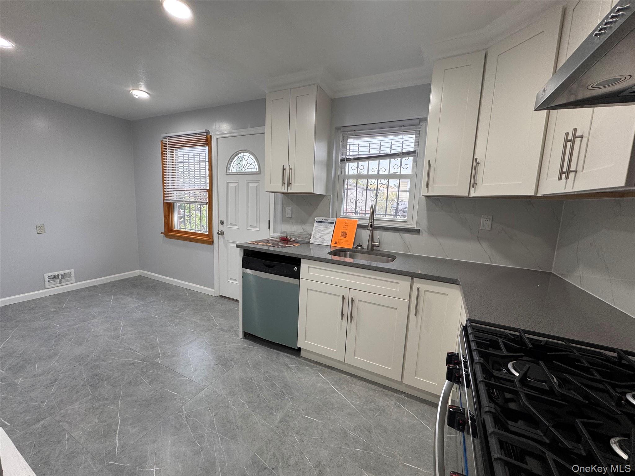 14749 28th Avenue – For Rent photo 7