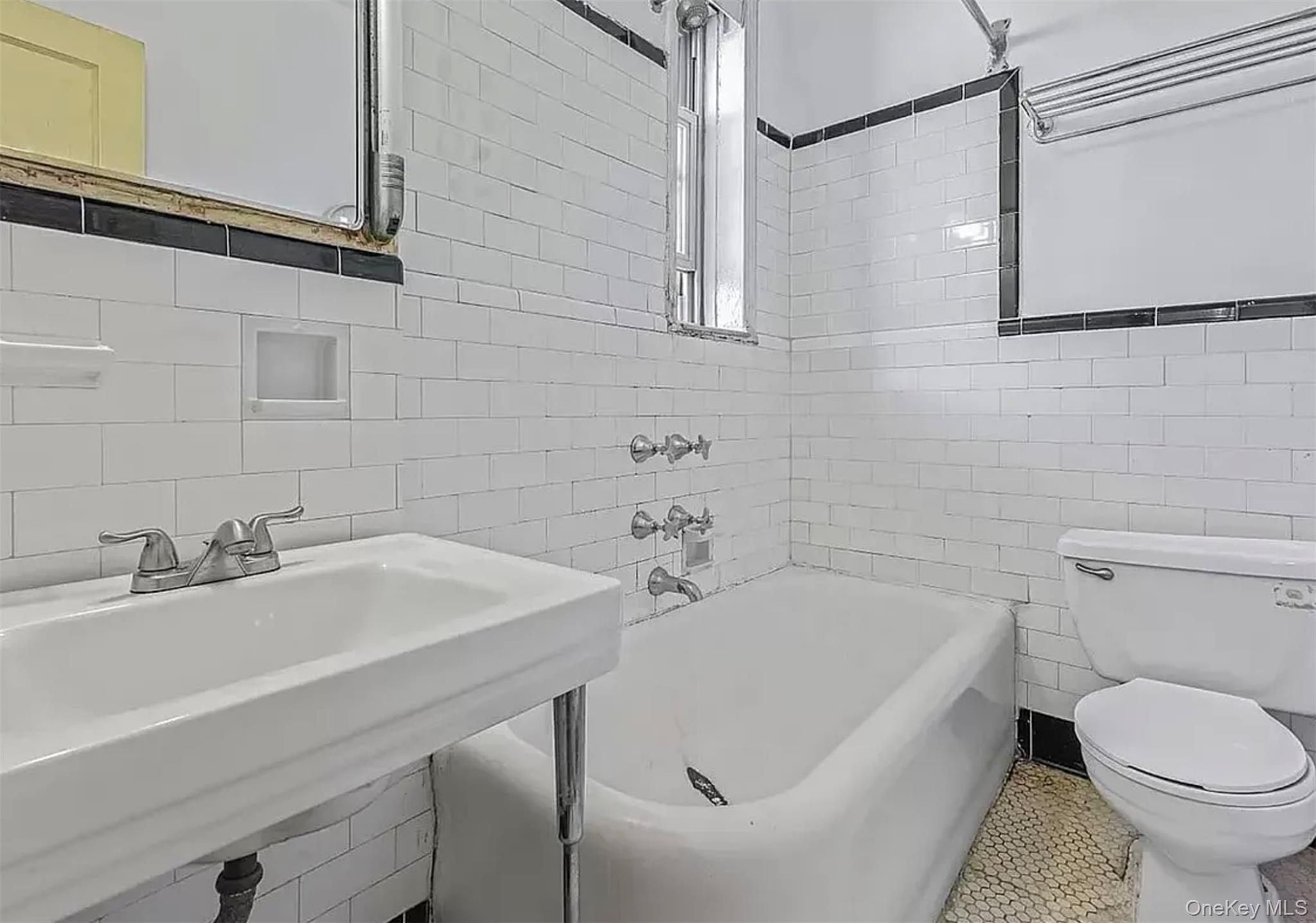 4310 48th Avenue, Unit 4M photo 10
